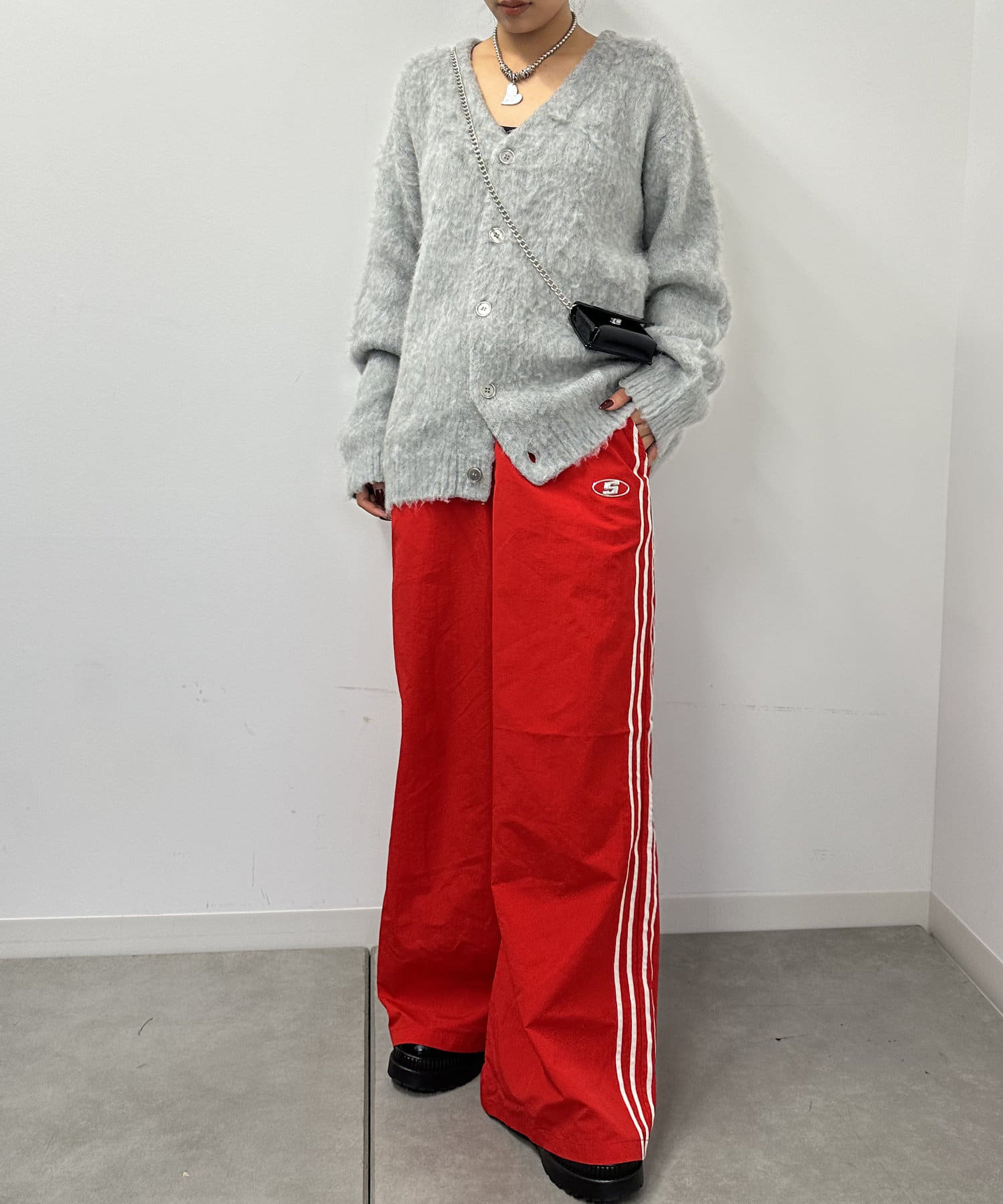 OUTLET(アウトレット) 【WHO'S WHO gallery】ナイロントラックワイドパンツ