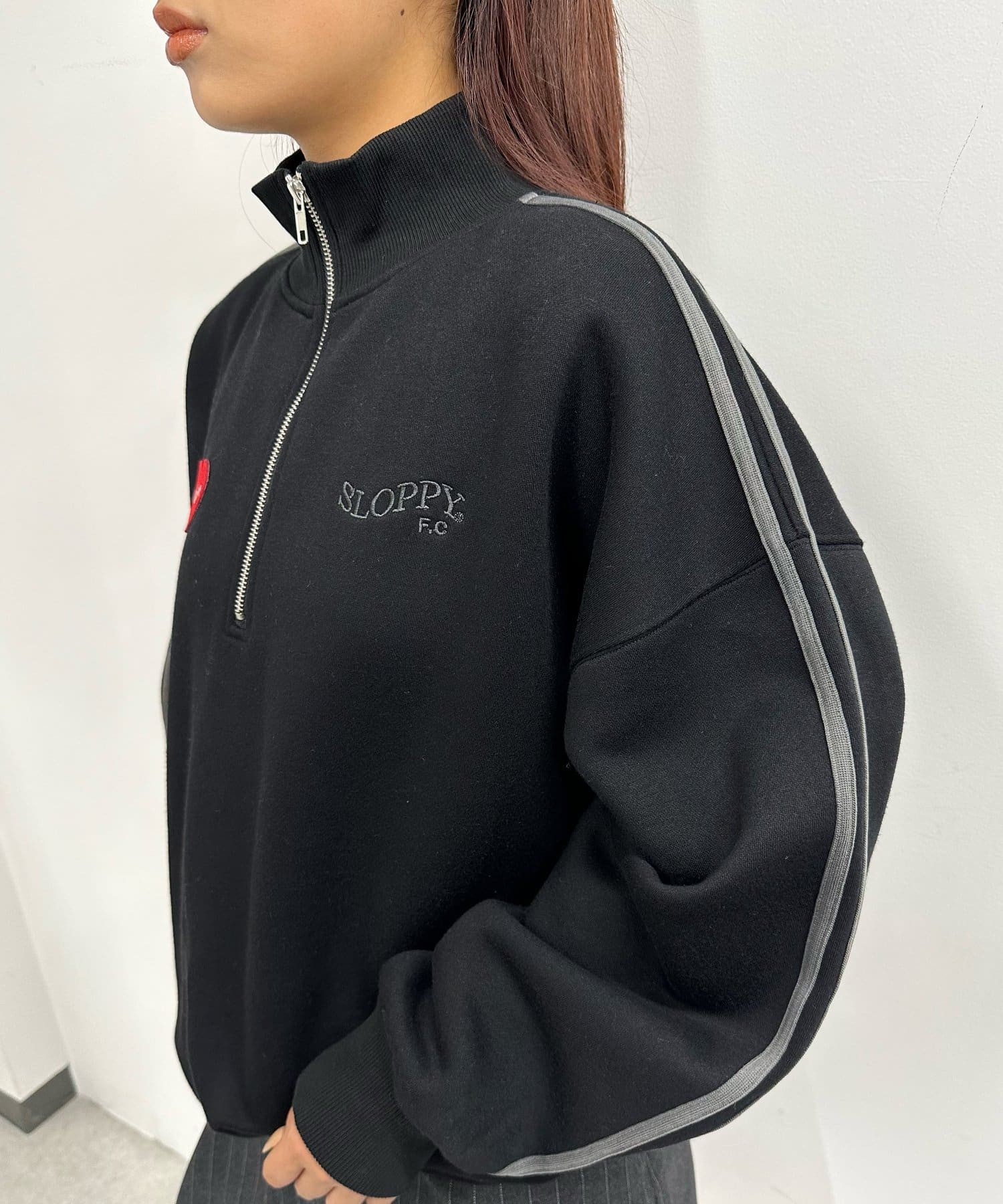 OUTLET(アウトレット) 【WHO'S WHO gallery】ハートワッペン裏起毛ハーフジップスウェット