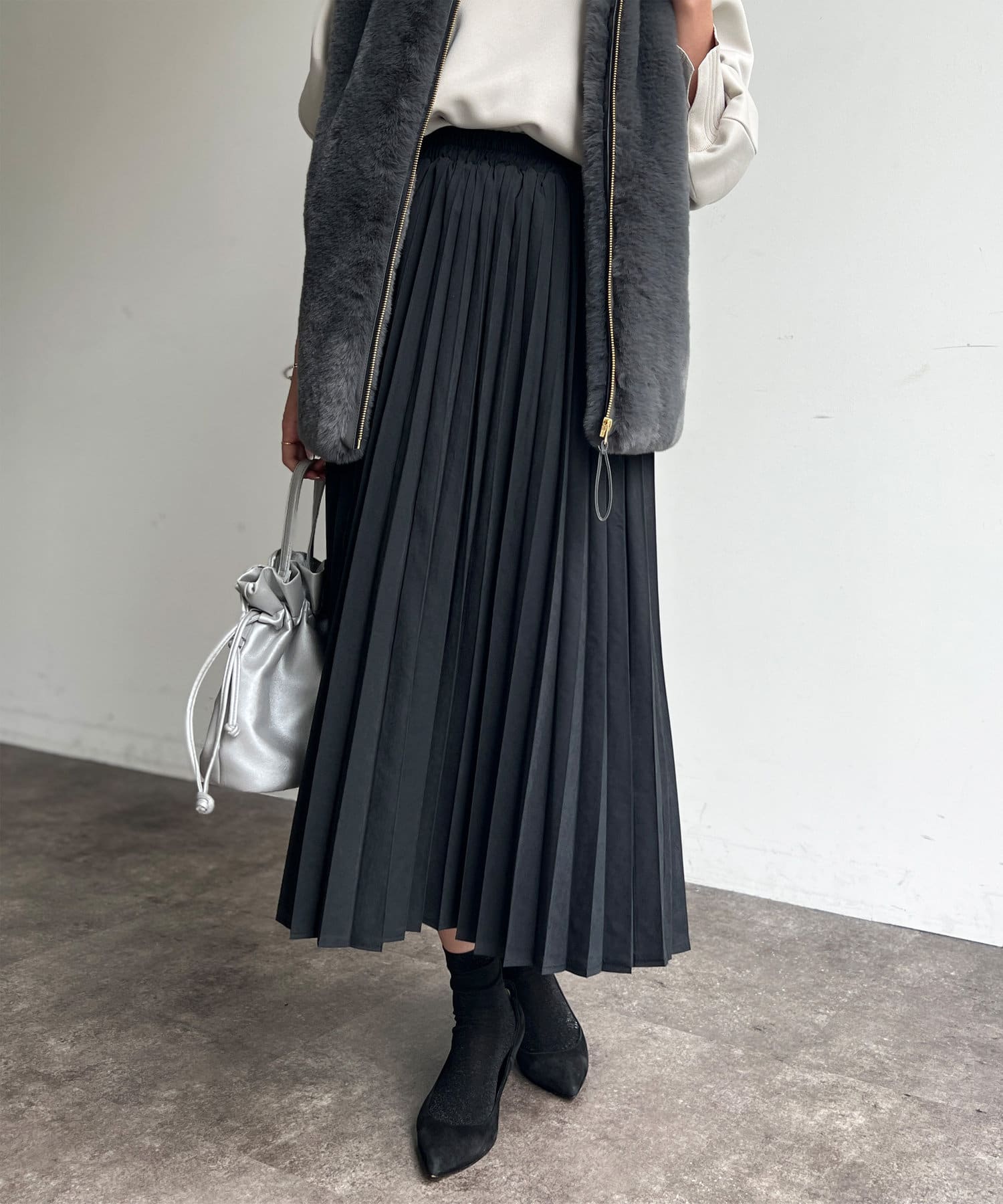 Chez toi(シェトワ) ピーチスキンプリーツスカート