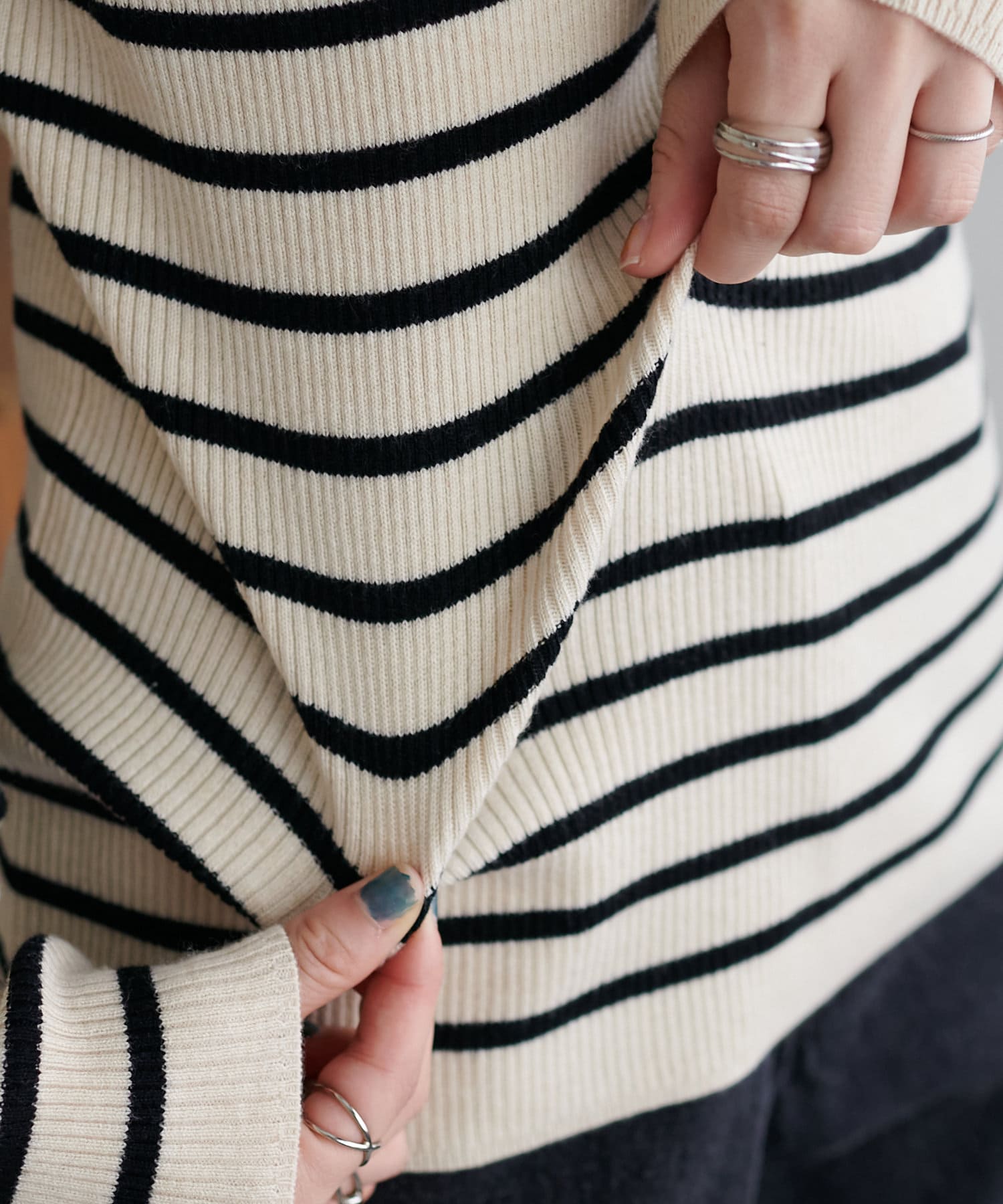 DISCOAT(ディスコート) 【20色展開!/デイリー使い/推し活にも♪】リブハイネックプルオーバー《WEB限定カラーあり》