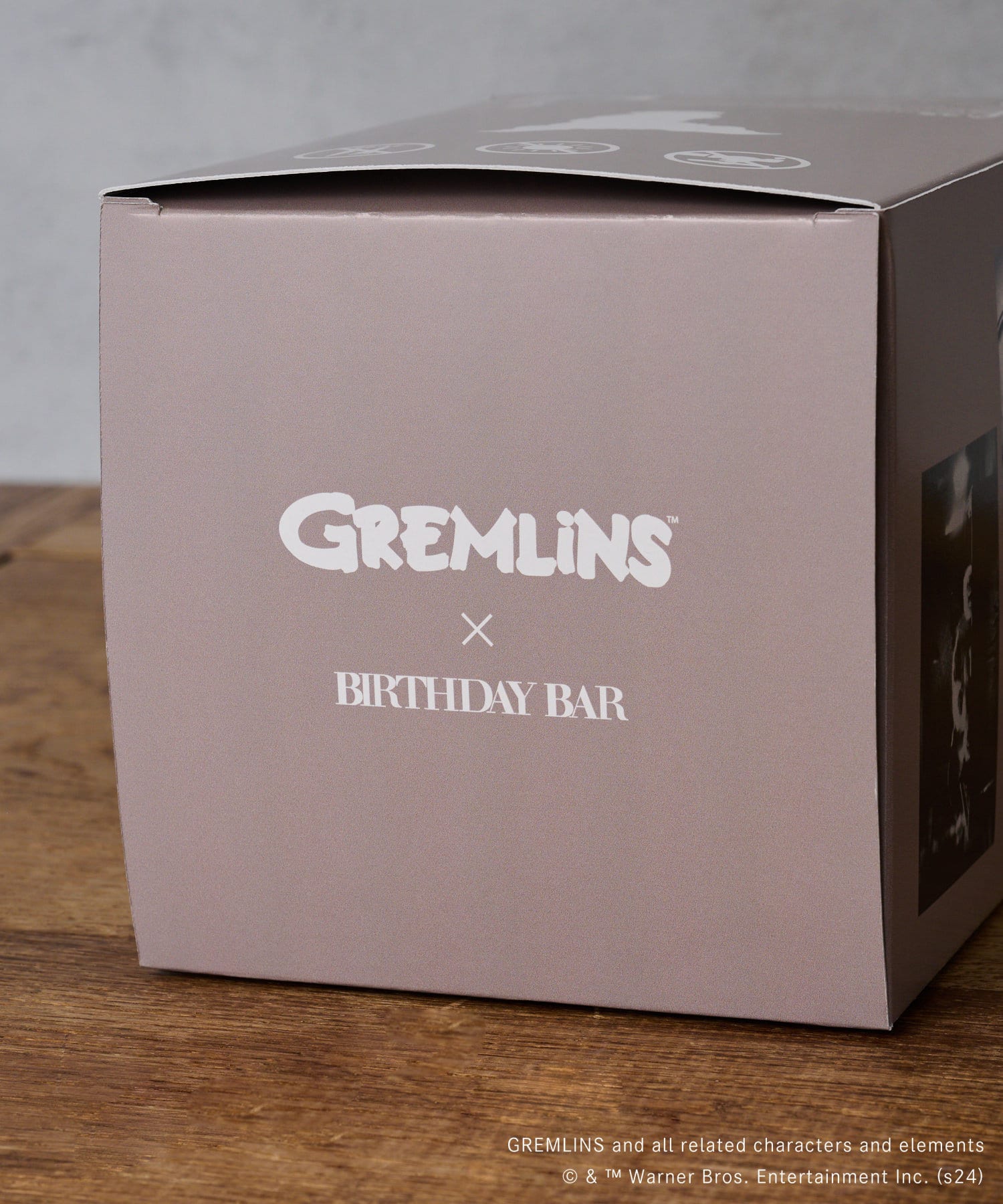 BIRTHDAY BAR(バースデイバー) 【GREMLINS グレムリン】グレムリン40周年記念　ペールグレー Heart 25cm　シリアルナンバー入り