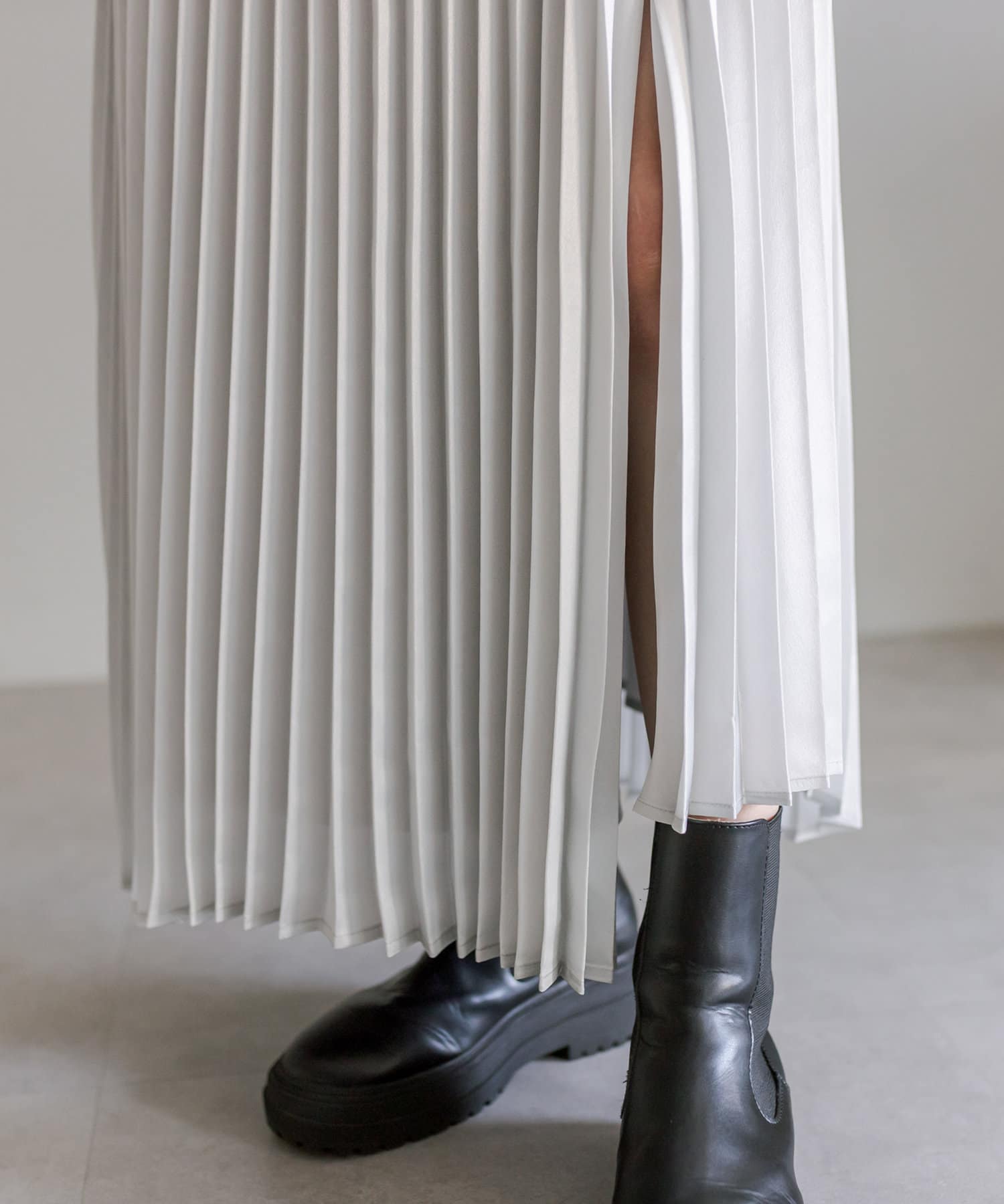 OUTLET(アウトレット) 【mystic】スリットプリーツスカート