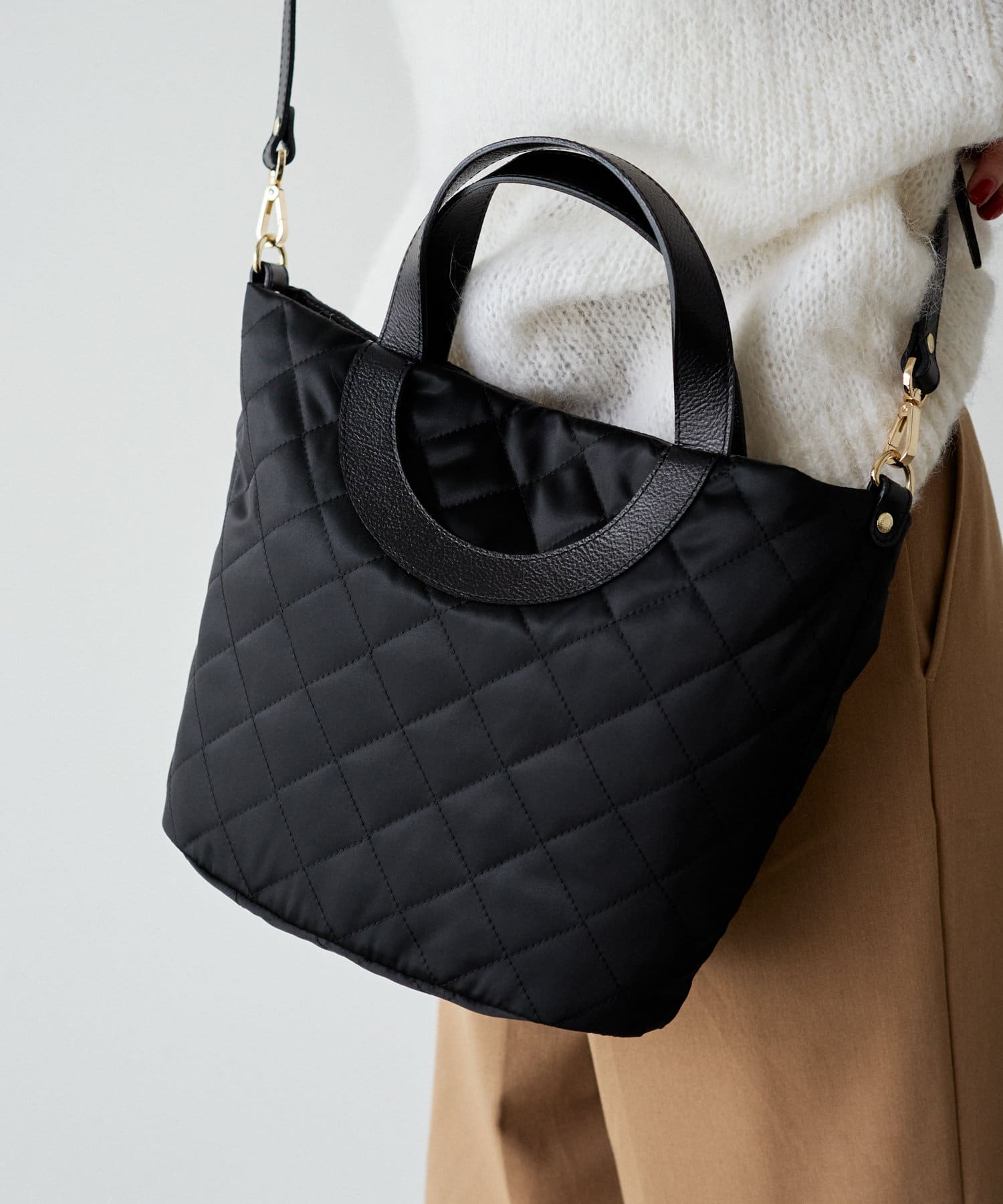 美品 c2h4 トートバッグ キルティング ブラック ハンドバッグ ビジネス