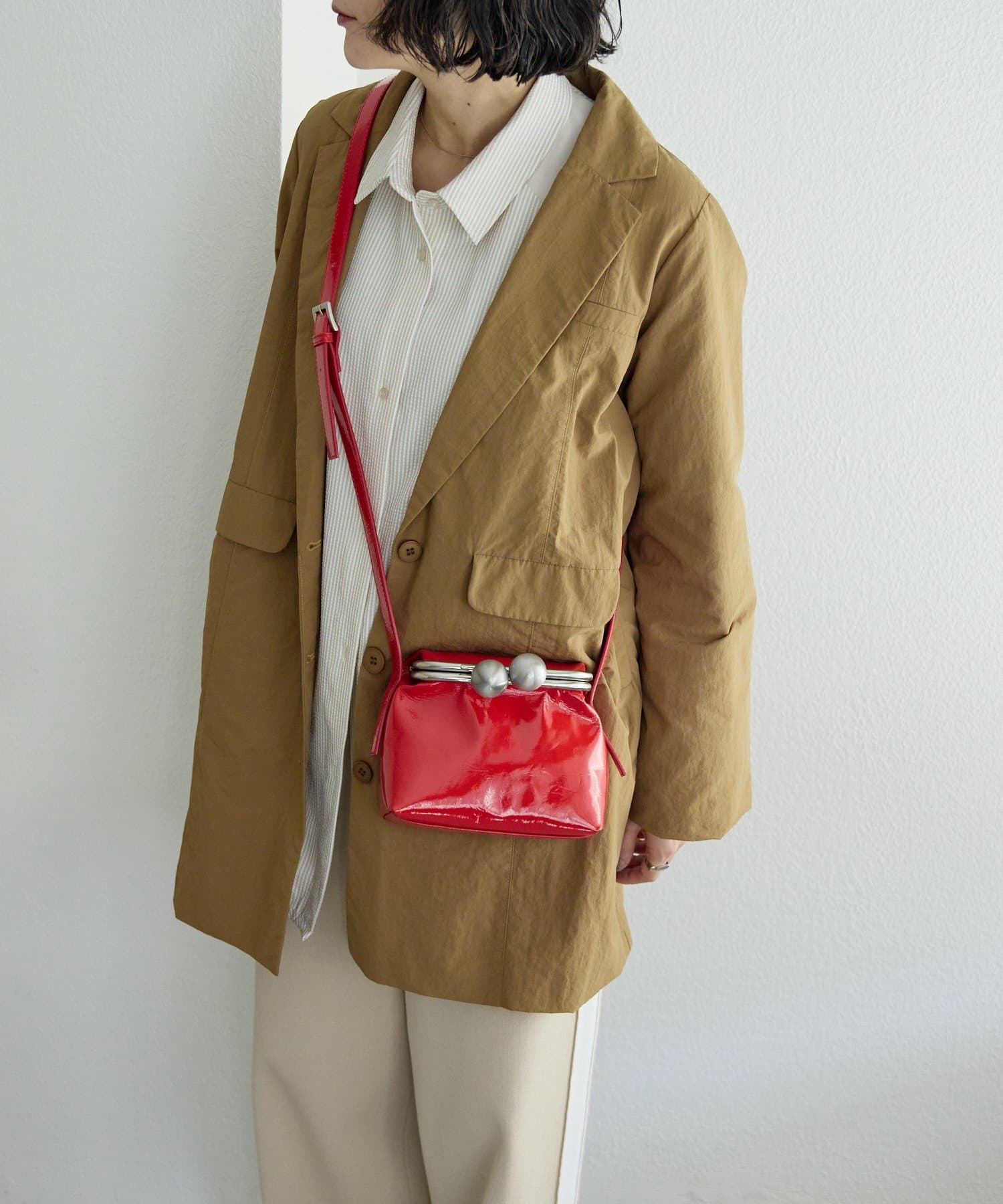 ear PAPILLONNER(イア パピヨネ) 【kawa-kawa(カワカワ)】NO1464 口金スクエアポシェット/ショルダーバッグ