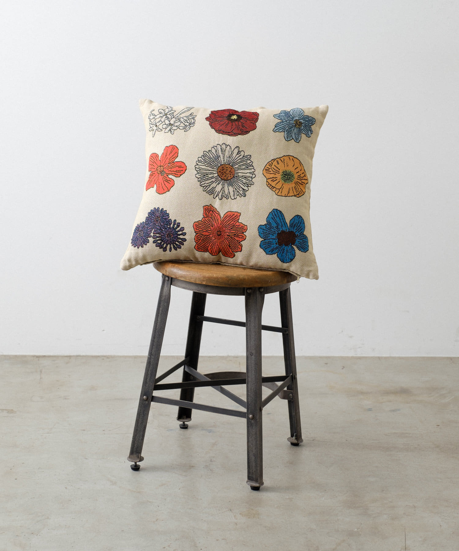 SAHIR サヒール】Cushion cover flower | BIRTHDAY BAR