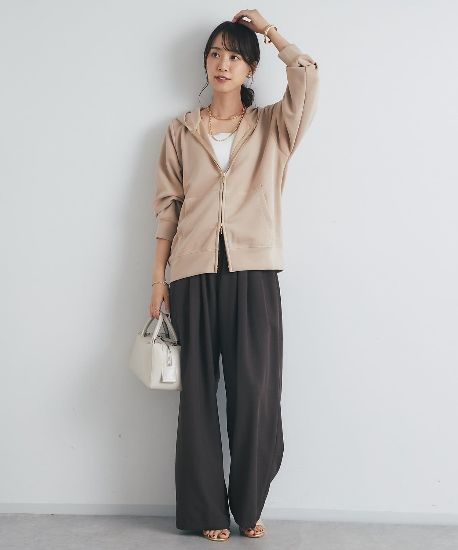 un dix cors(アンディコール) 《新色追加・羽織にも一枚着にも◎》ダンボールコンパクトパーカー