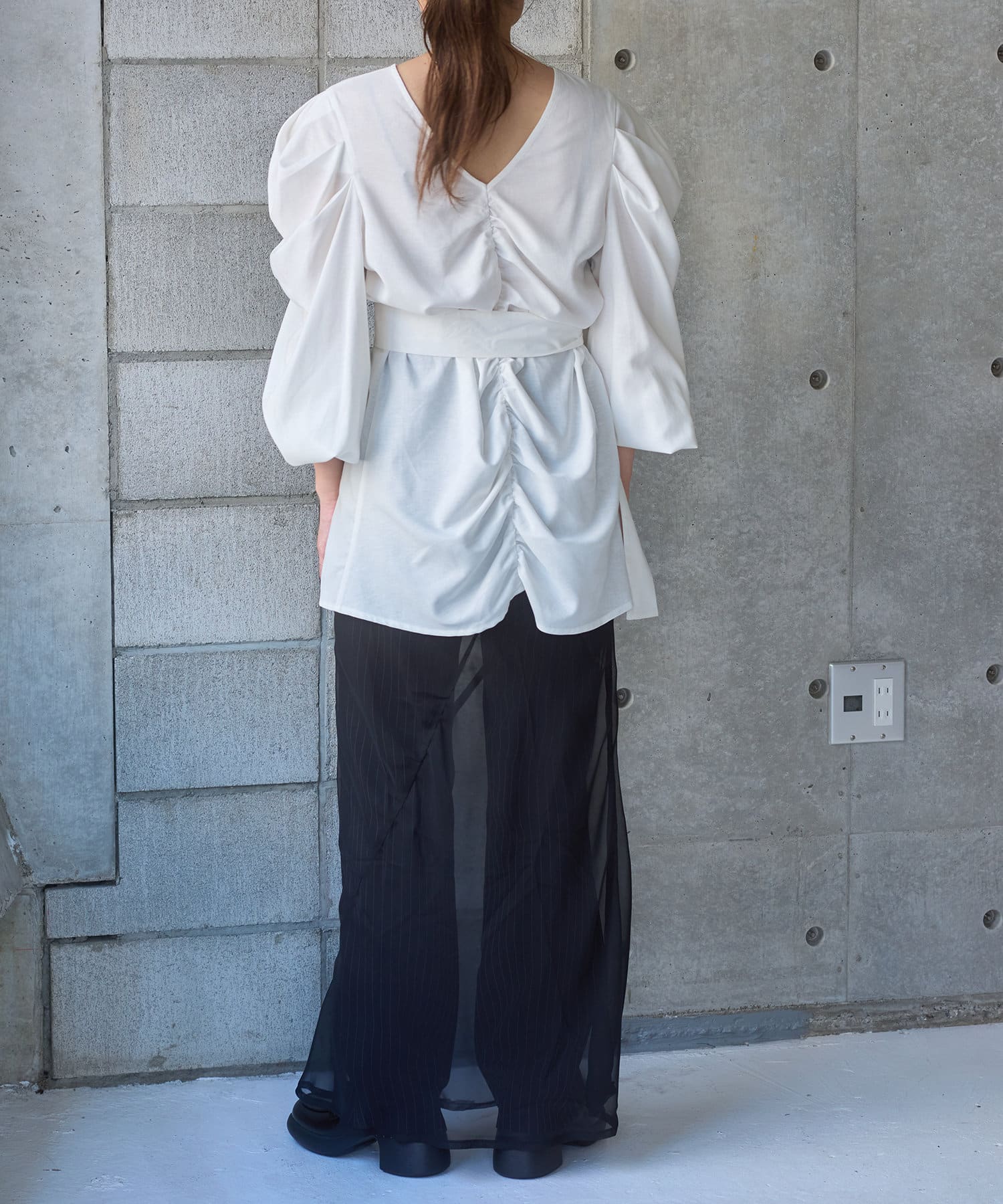 Pasterip(パセリ) Power shoulder tie blouse