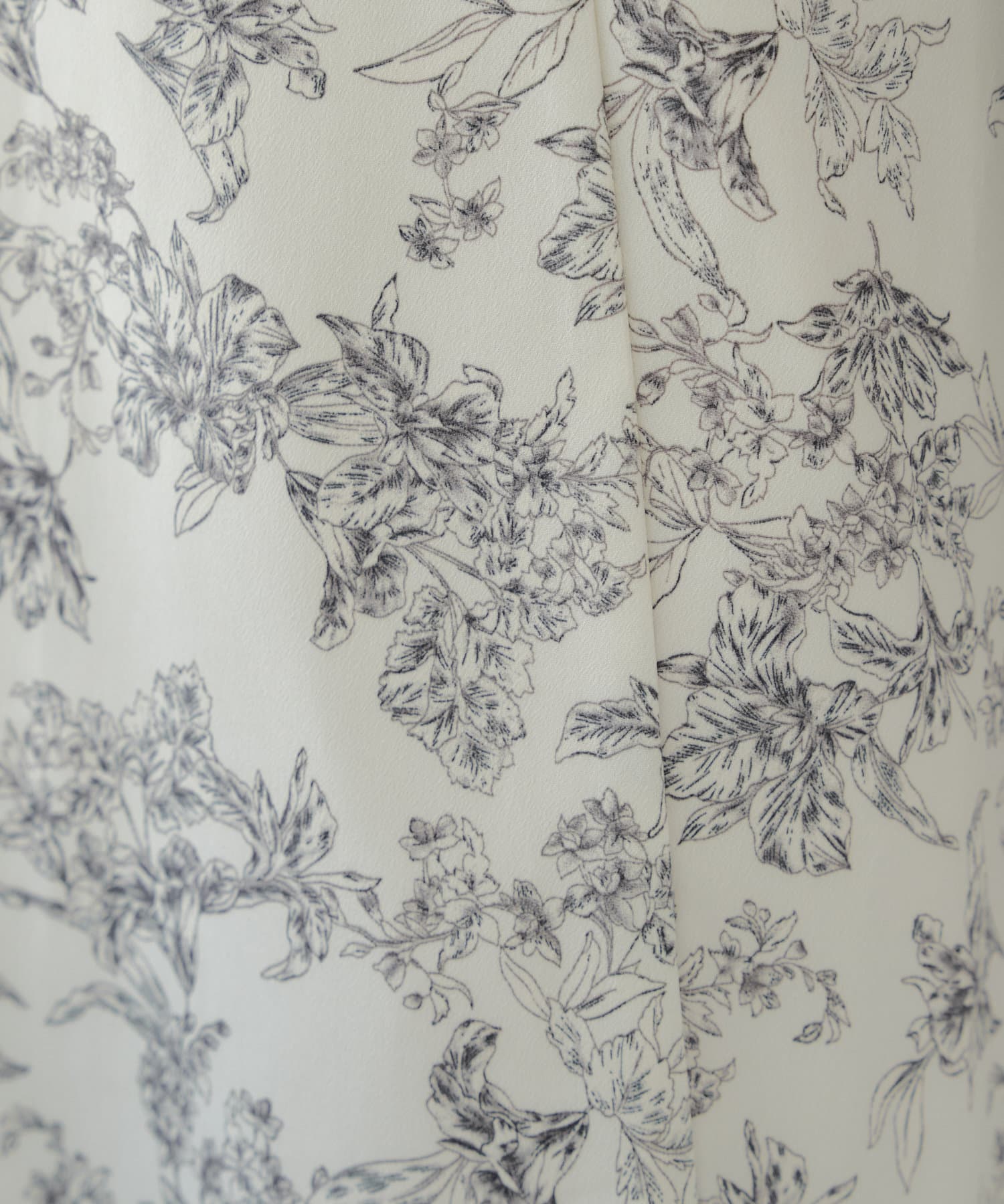 Remind me and forever(リマインドミーアンドフォーエバー) 【WEB限定】ドッキング花柄フリルワンピース