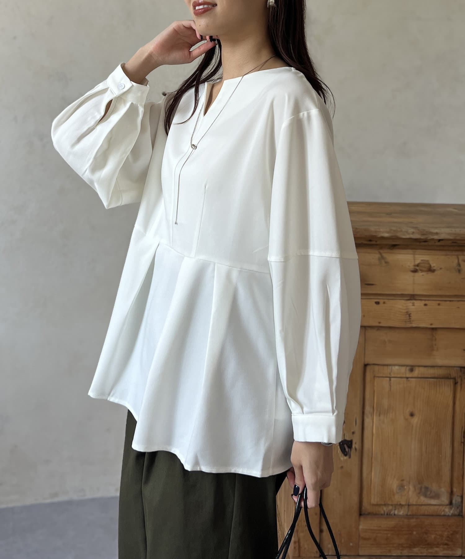 ジャスグリッティー ピンタックペプラムブラウス 2025SS M 現行 ジャスグリッティー ピンタックペプラムブラウス 2025SS M 現行