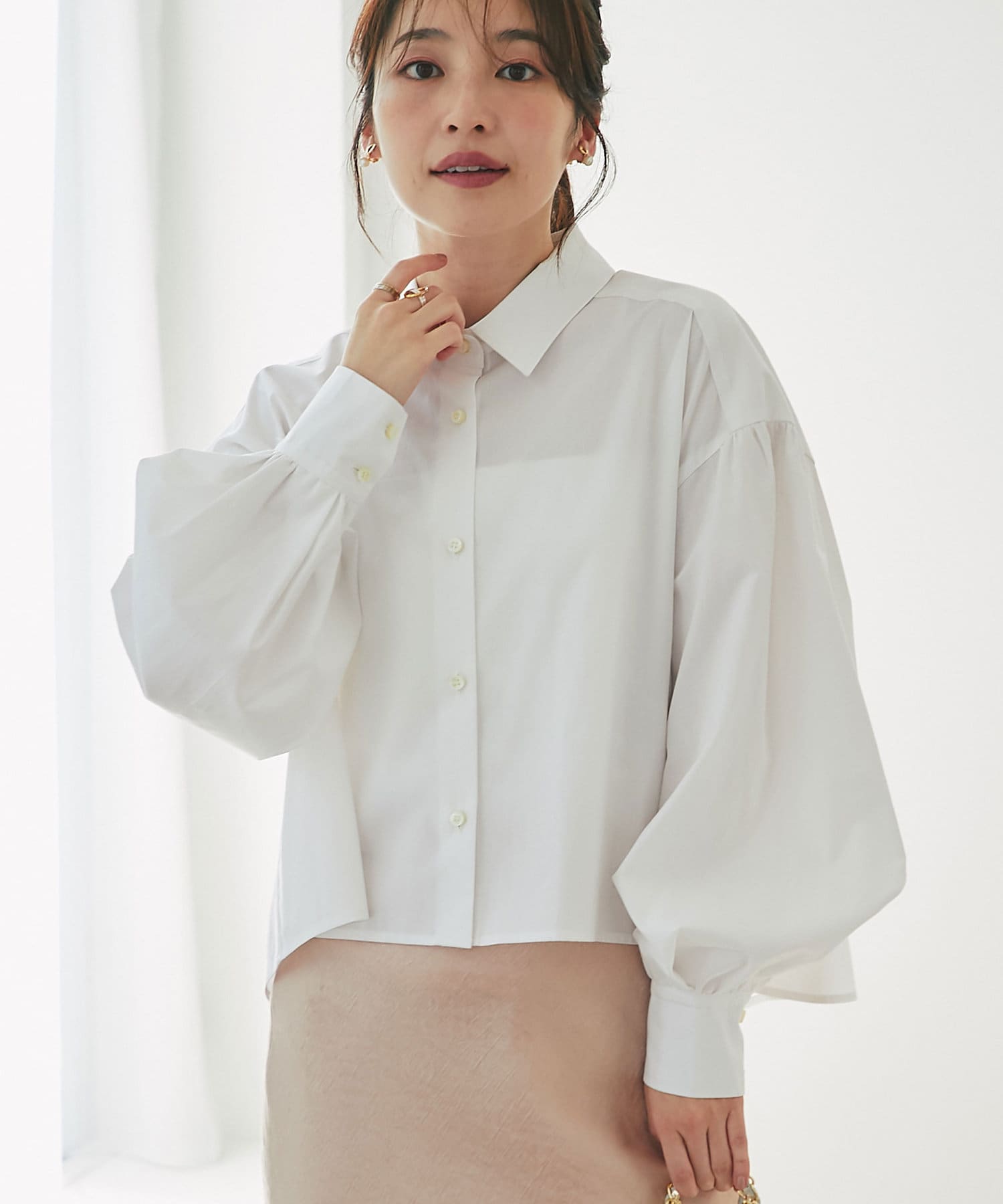 POTTERY GLITTER BELL SLEEVE TOP