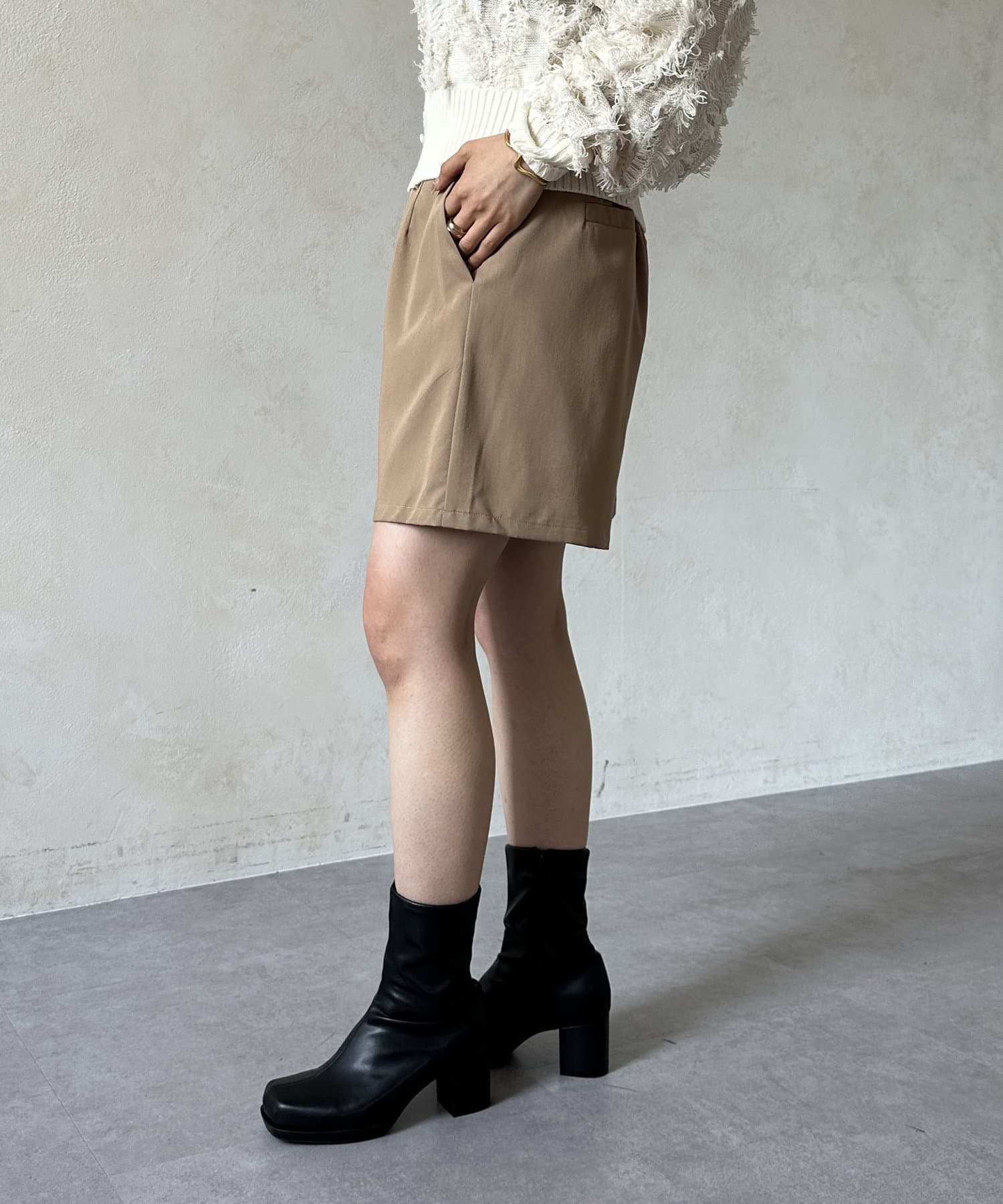 sheller シェリエ サイドZIPタックショートパンツ