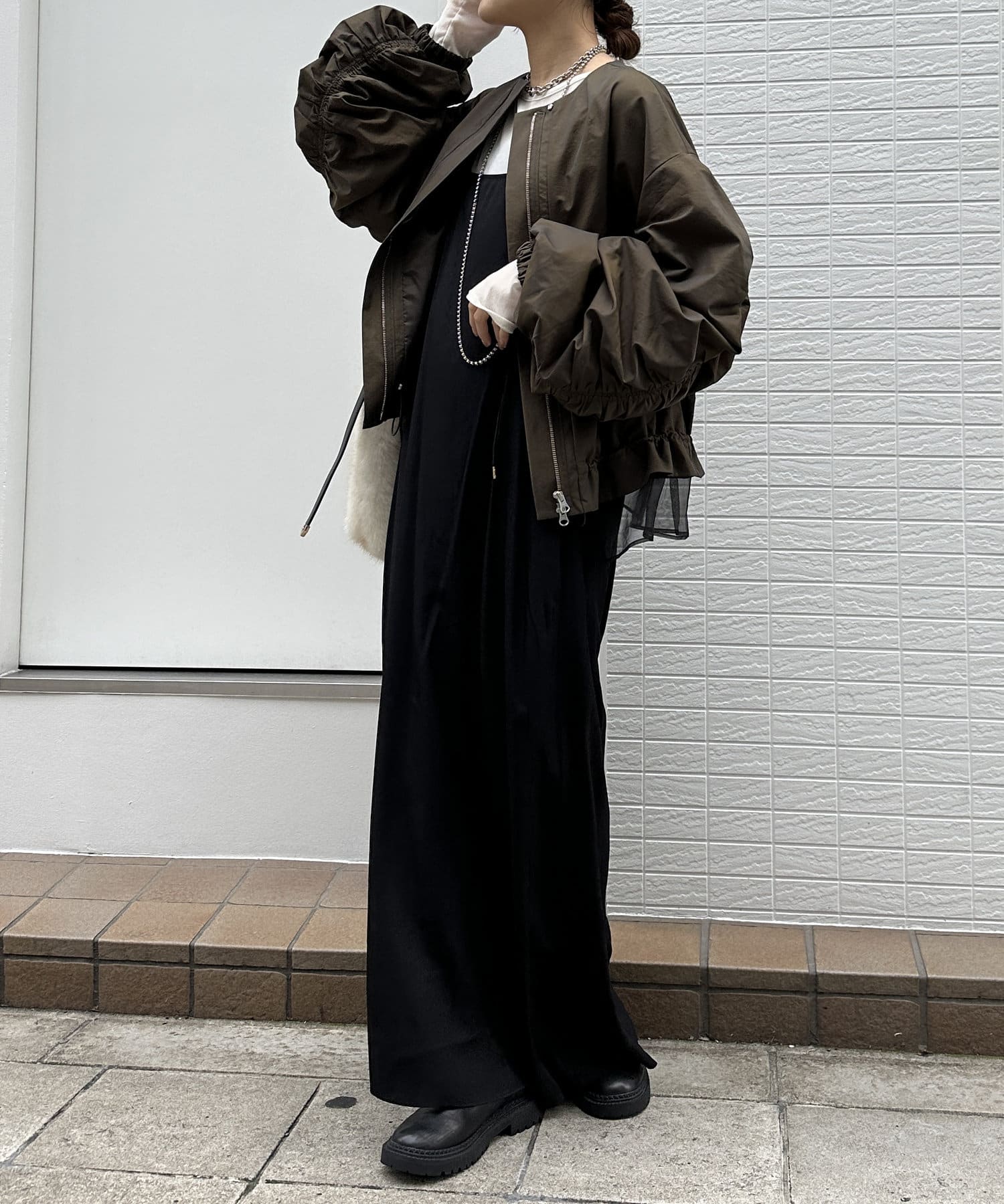 【美品】 DOUDOU 切替シャーリングブルゾン ノーカラー WEB限定】切替シャーリングブルゾン | DOUDOU(ドゥドゥ