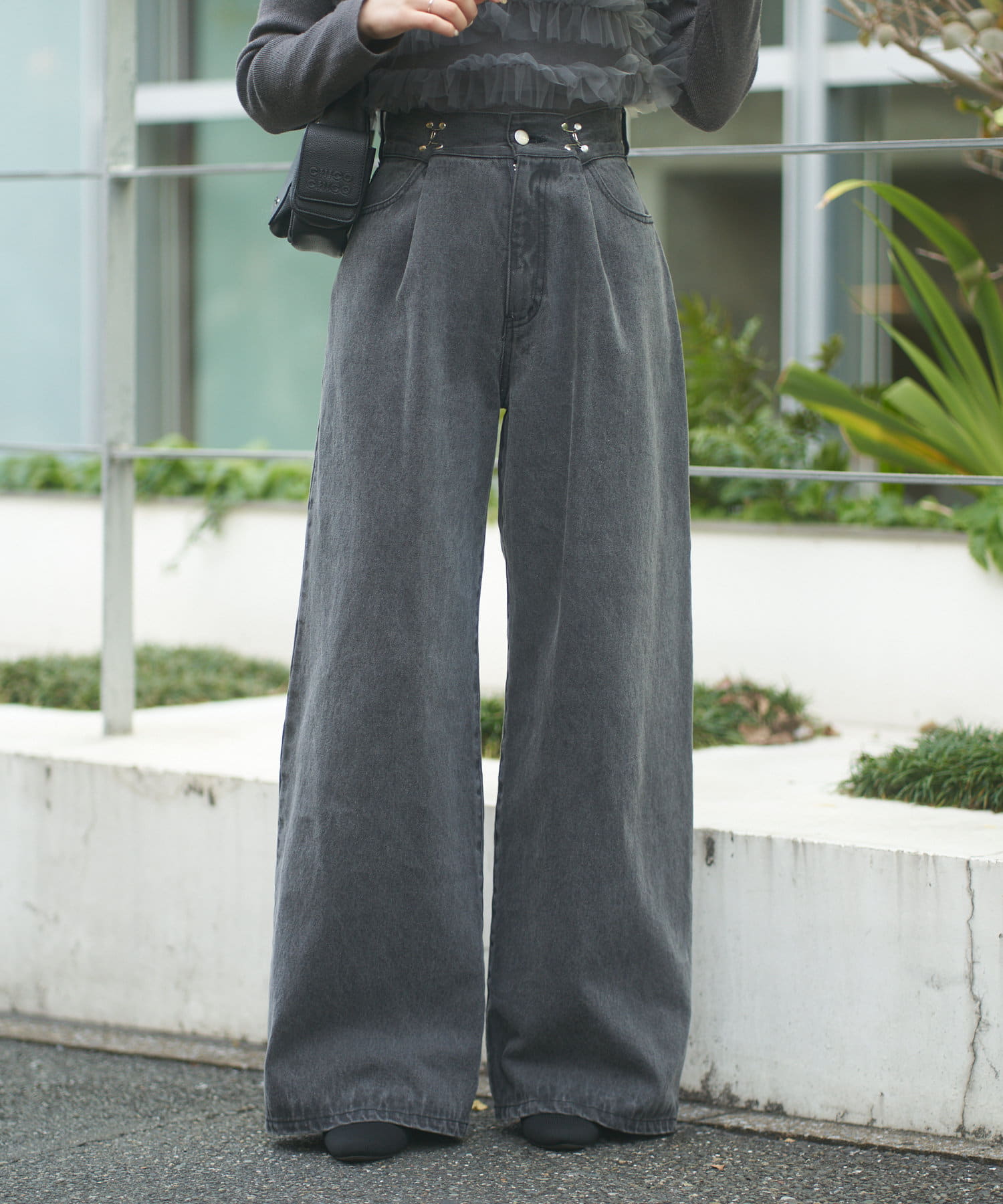 Chico】ボックスタックワイドデニムパンツ | OUTLET(アウトレット