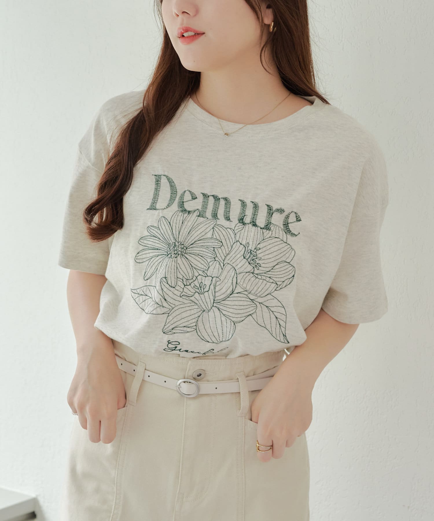 Remind me and forever(リマインドミーアンドフォーエバー) お花刺繍Ｔ