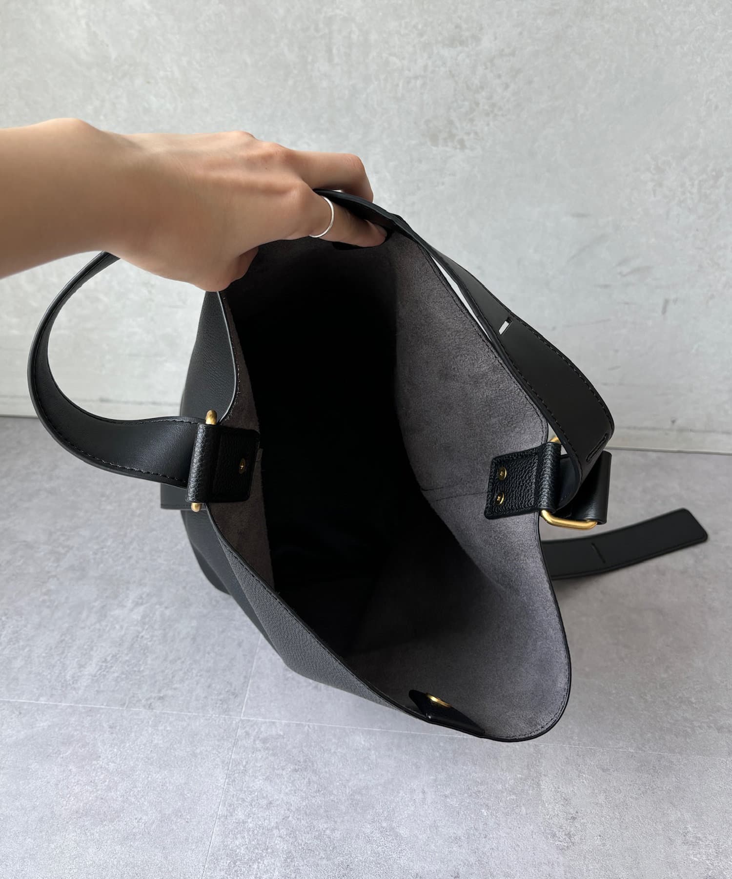 新色追加】シボフェイクレザーソフトホーボーバッグ | DOUDOU