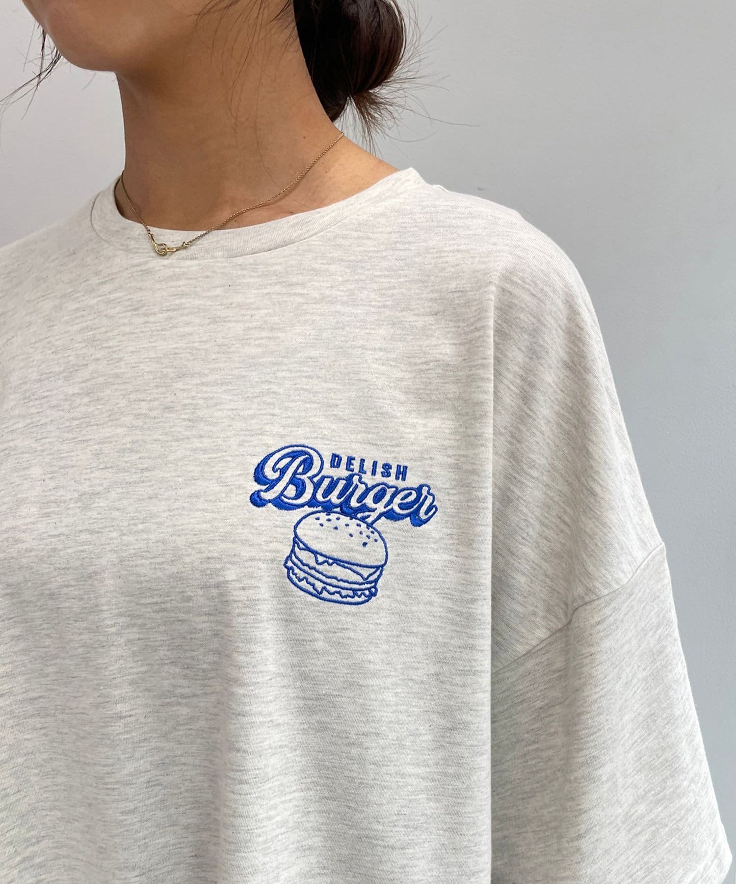 Remind me and forever(リマインドミーアンドフォーエバー) 《人気デザイン》デリシャスバーガーBIGTシャツ