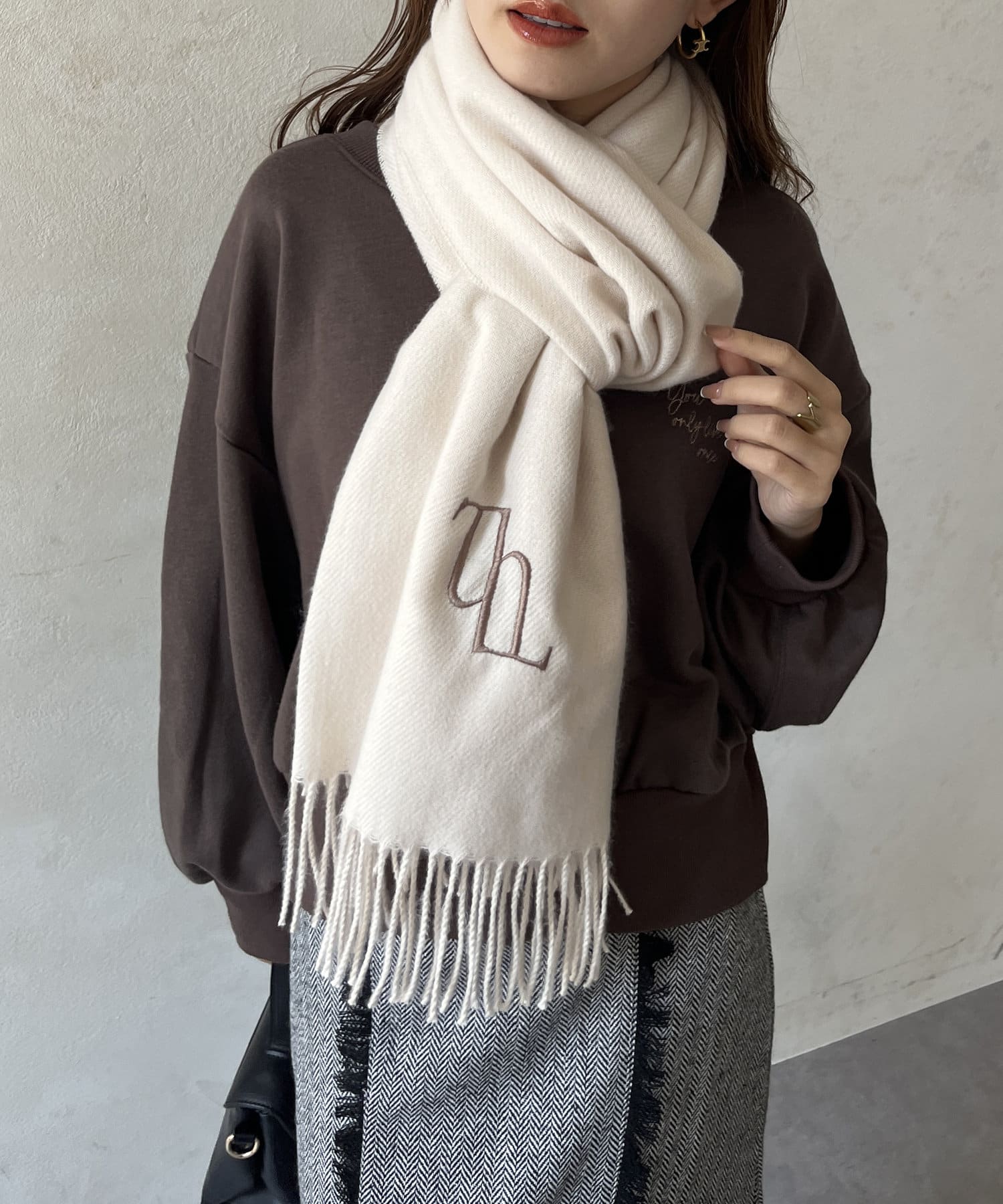 Thロゴ刺繍カラーストール | Thevon.(ゼヴォン)レディース | PAL