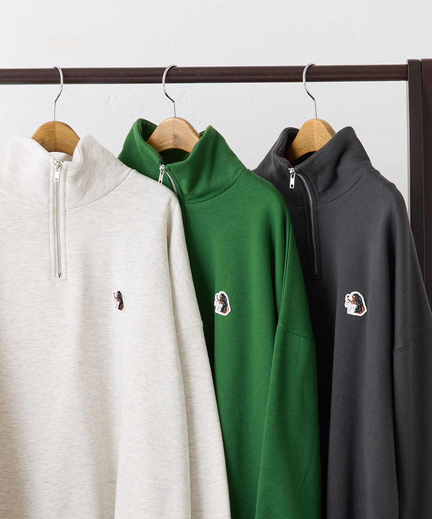 NUNIFE】《リバイバル》DOGワッペンハーフZIPプルオーバー | Remind me