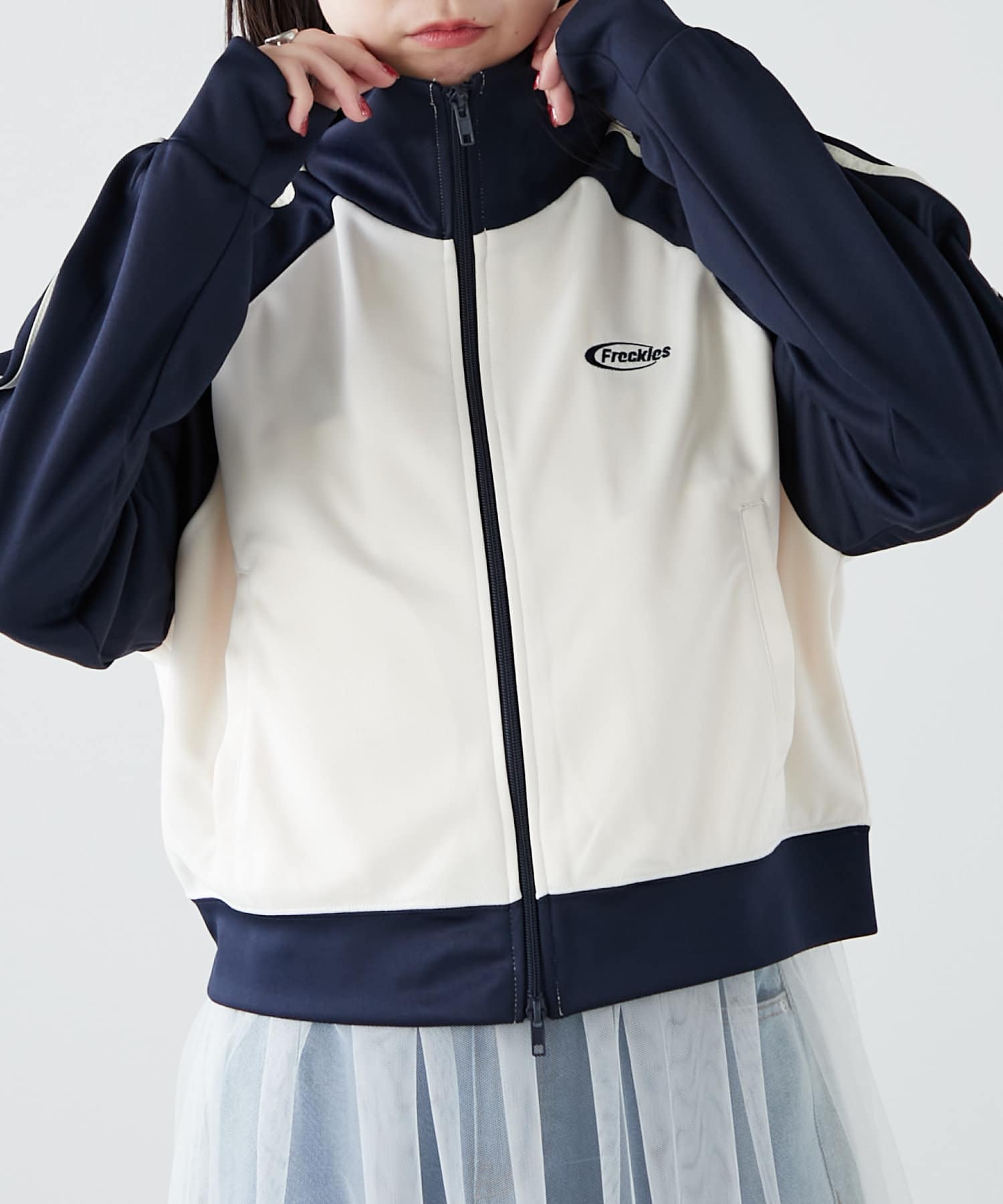 NICE CLAUP / OLIVE des OLIVE OUTLET(ナイスクラップ  / オリーブ デ オリーブ アウトレット) 【NUNIFE / パルクロ限定】配色ショートトラックジャケット