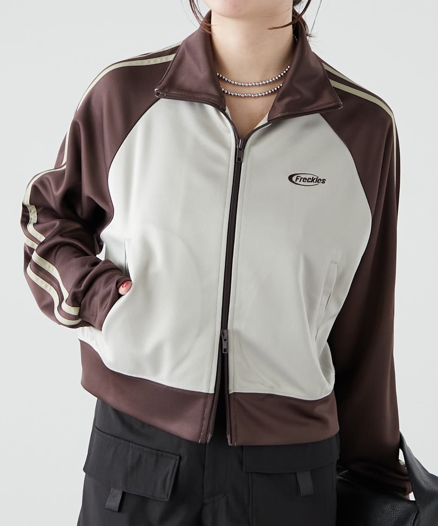 NICE CLAUP / OLIVE des OLIVE OUTLET(ナイスクラップ  / オリーブ デ オリーブ アウトレット) 【NUNIFE / パルクロ限定】配色ショートトラックジャケット