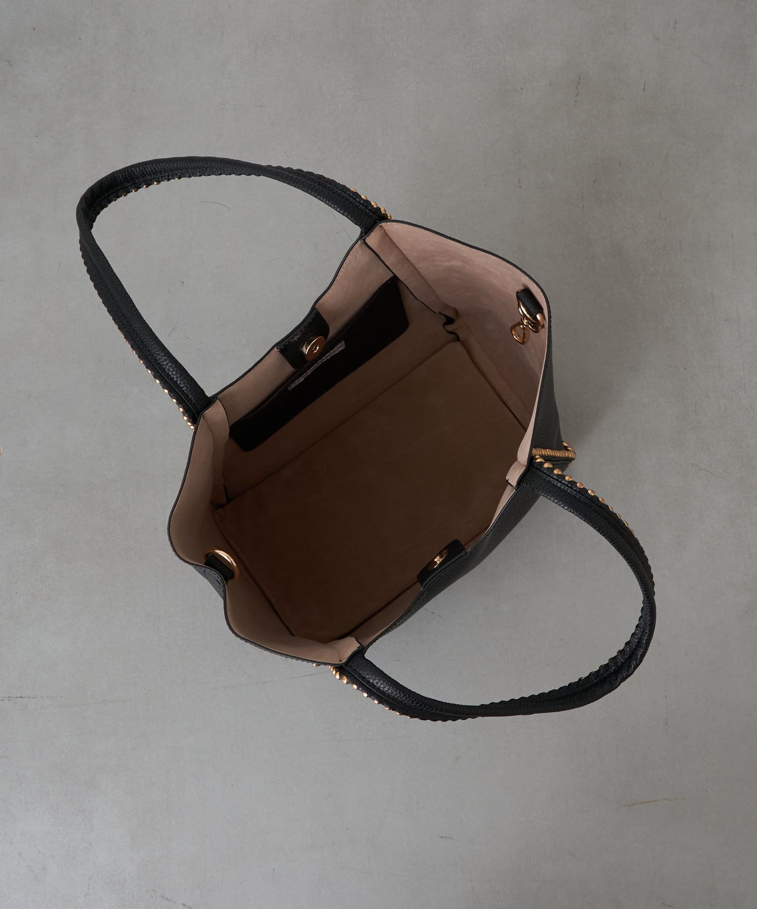 Jena　espace merveilleux(ジェナ　エスパスメルヴェイユ) ボールチェーン2WAYバッグ