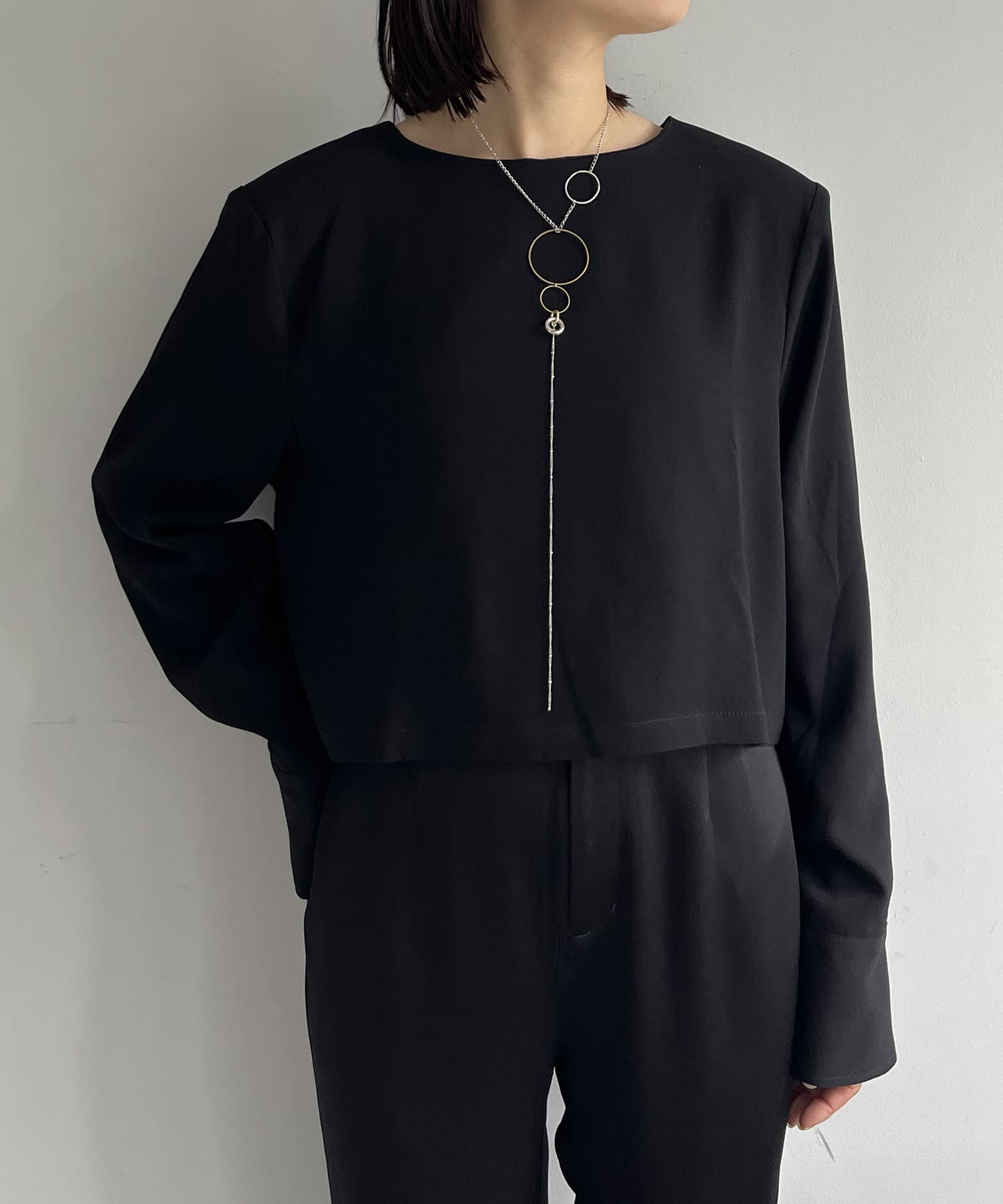 Pasterip(パセリ) レディース Acetate power shoulder top ブラック