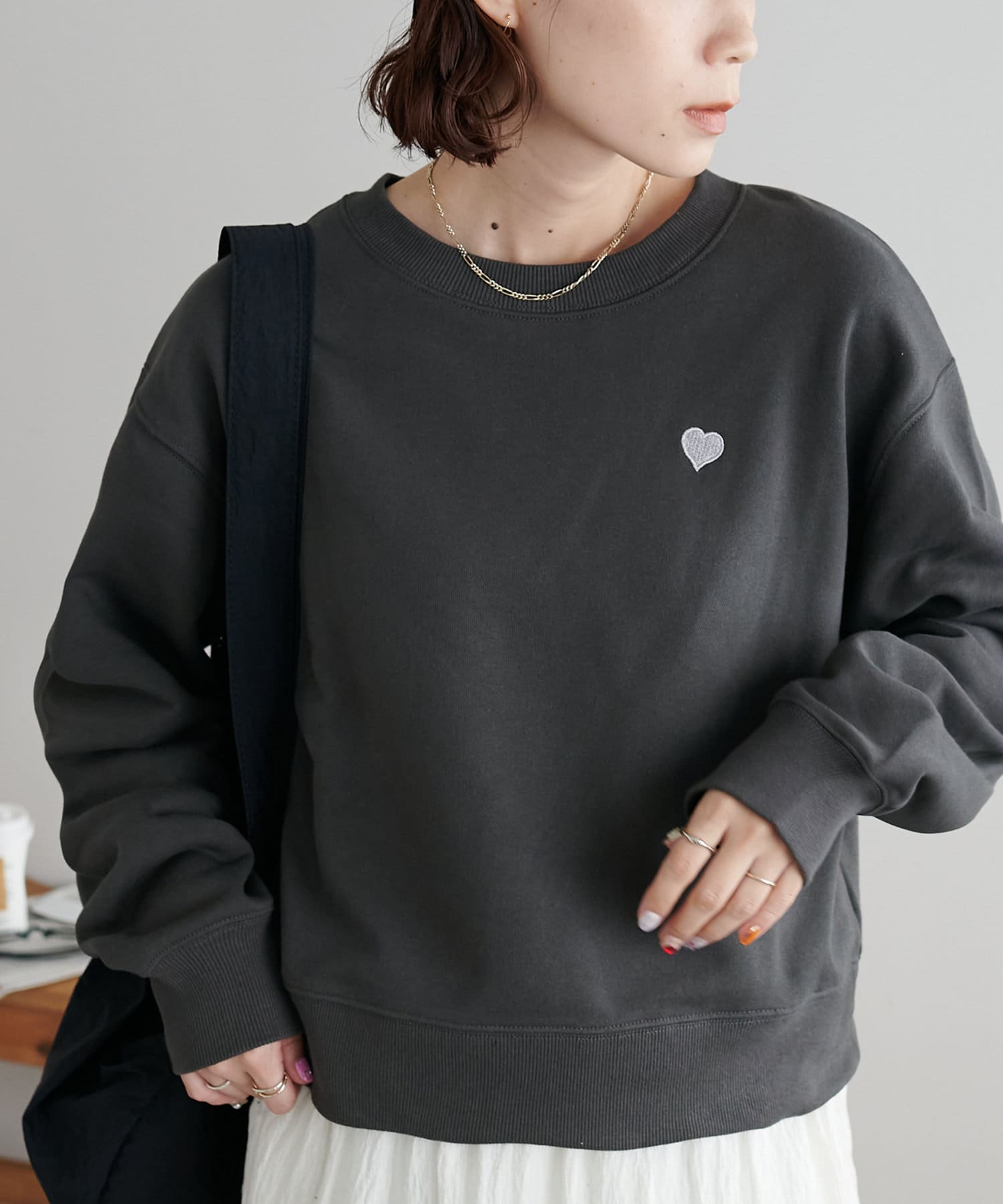 WEB限定/新色追加】ハート刺繍スウェット | DISCOAT(ディス