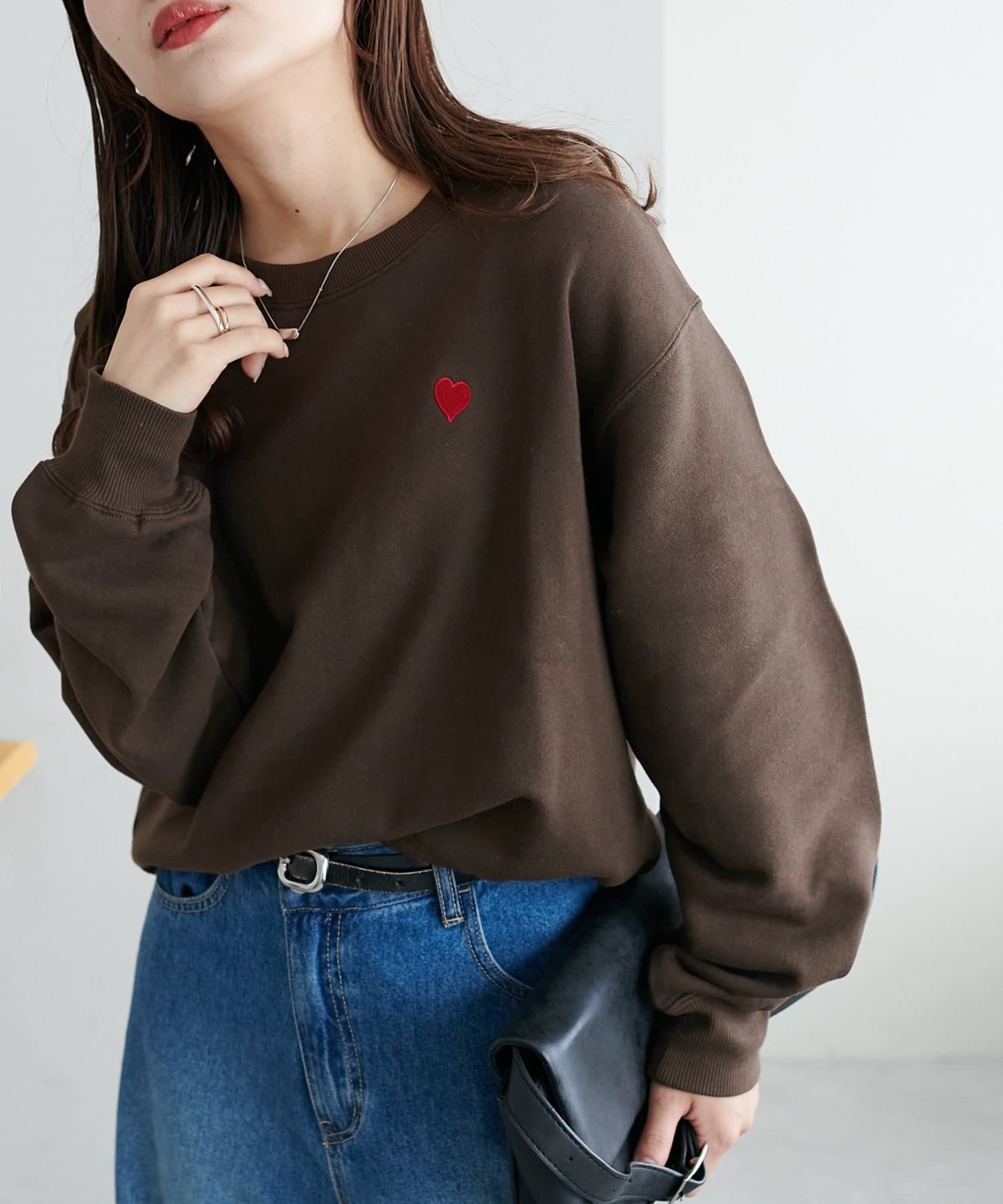 DISCOAT(ディスコート) 【WEB限定/新色追加】ハート刺繍スウェット