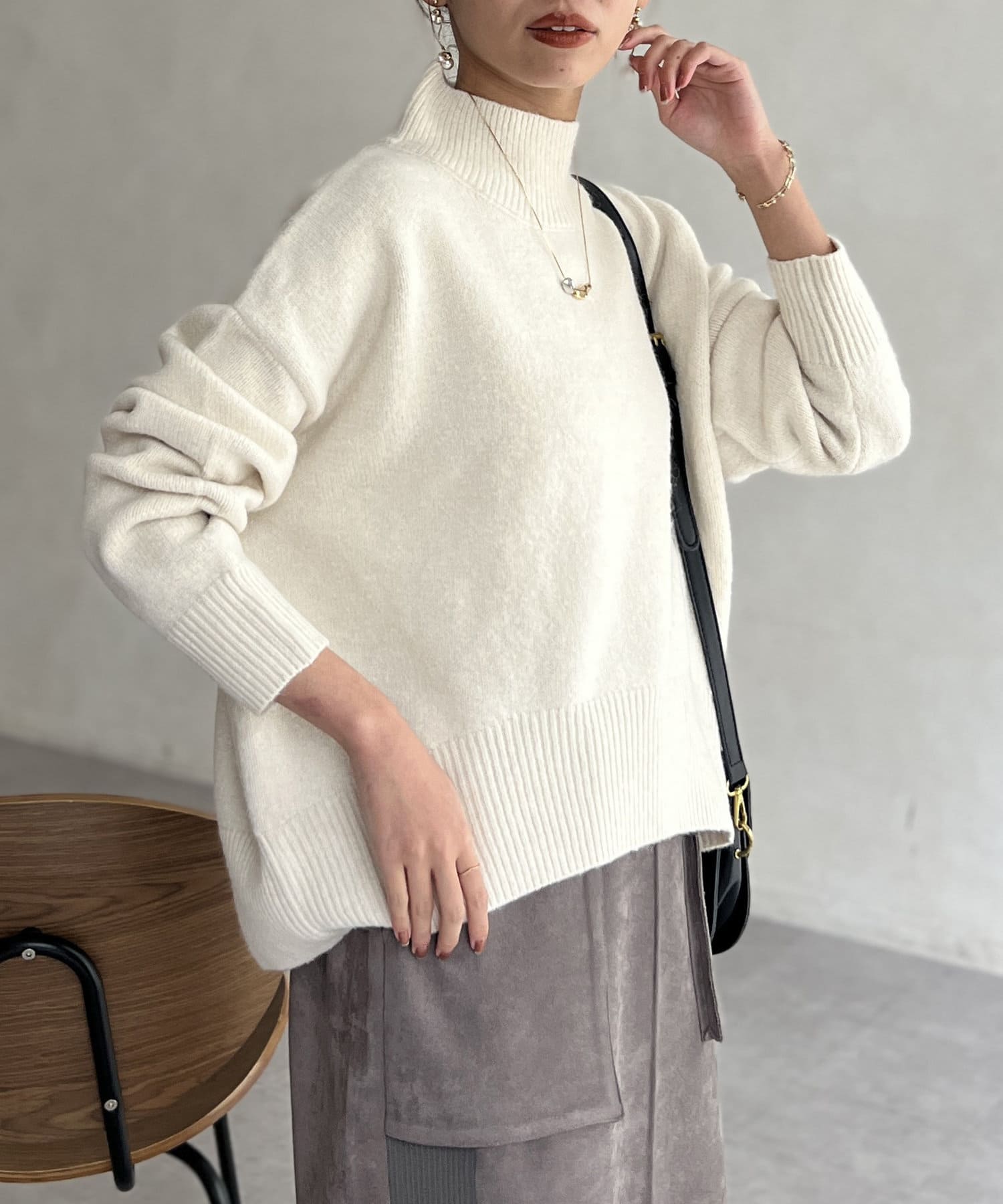 BACKスリットハイネックプルオーバー | Chez toi(シェトワ)レディース