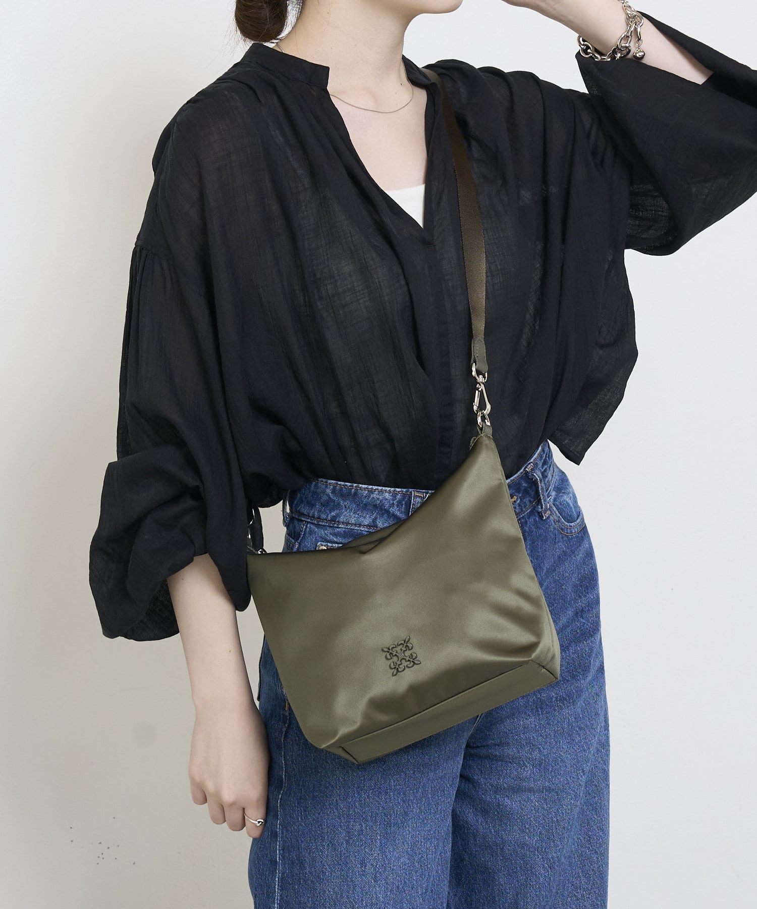 russet(ラシット) [310g/撥水性あり] 【名品】ナイロン2wayシンプルショルダーバッグ