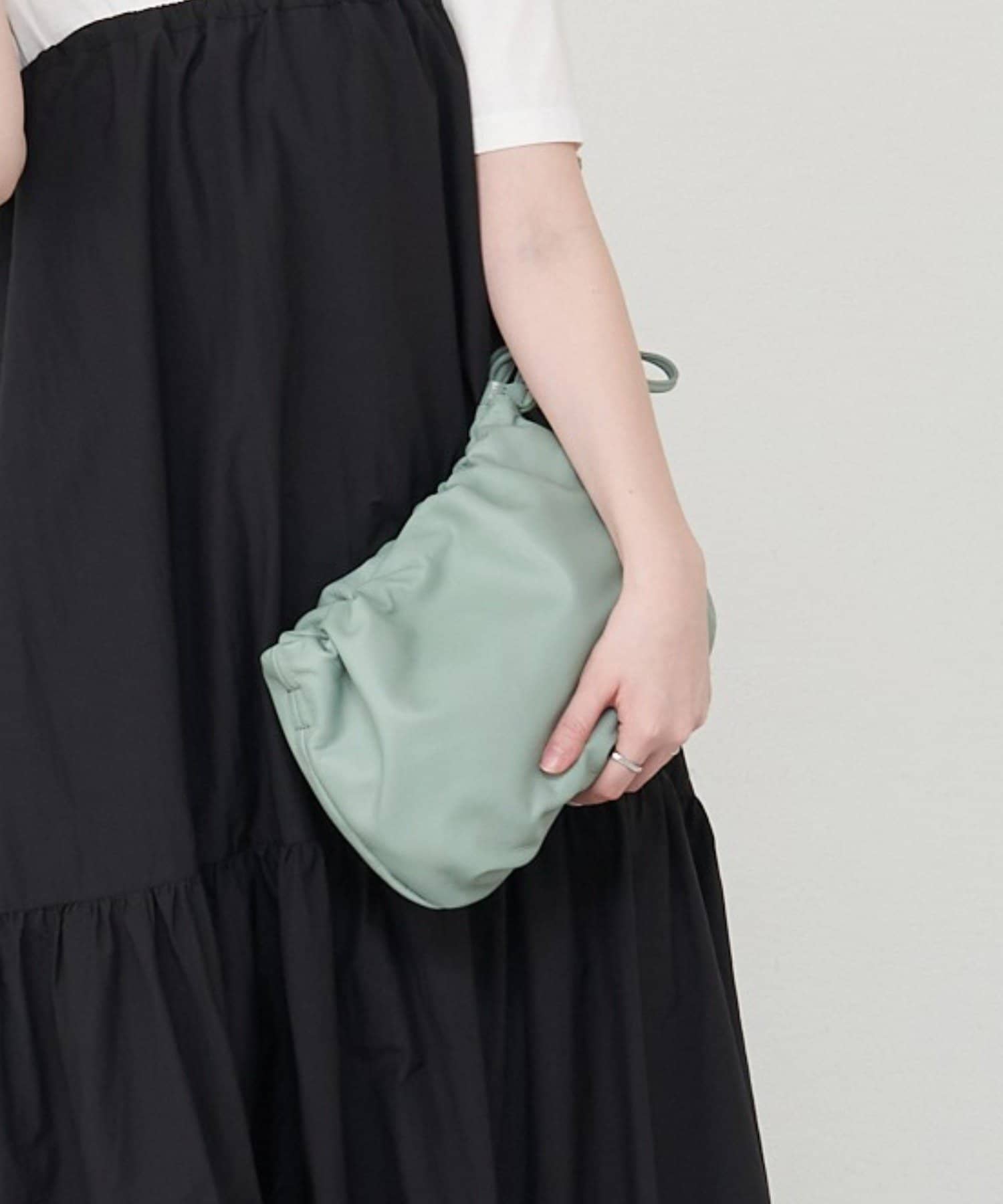 russet(ラシット) レザー巾着4WAYショルダーバッグ