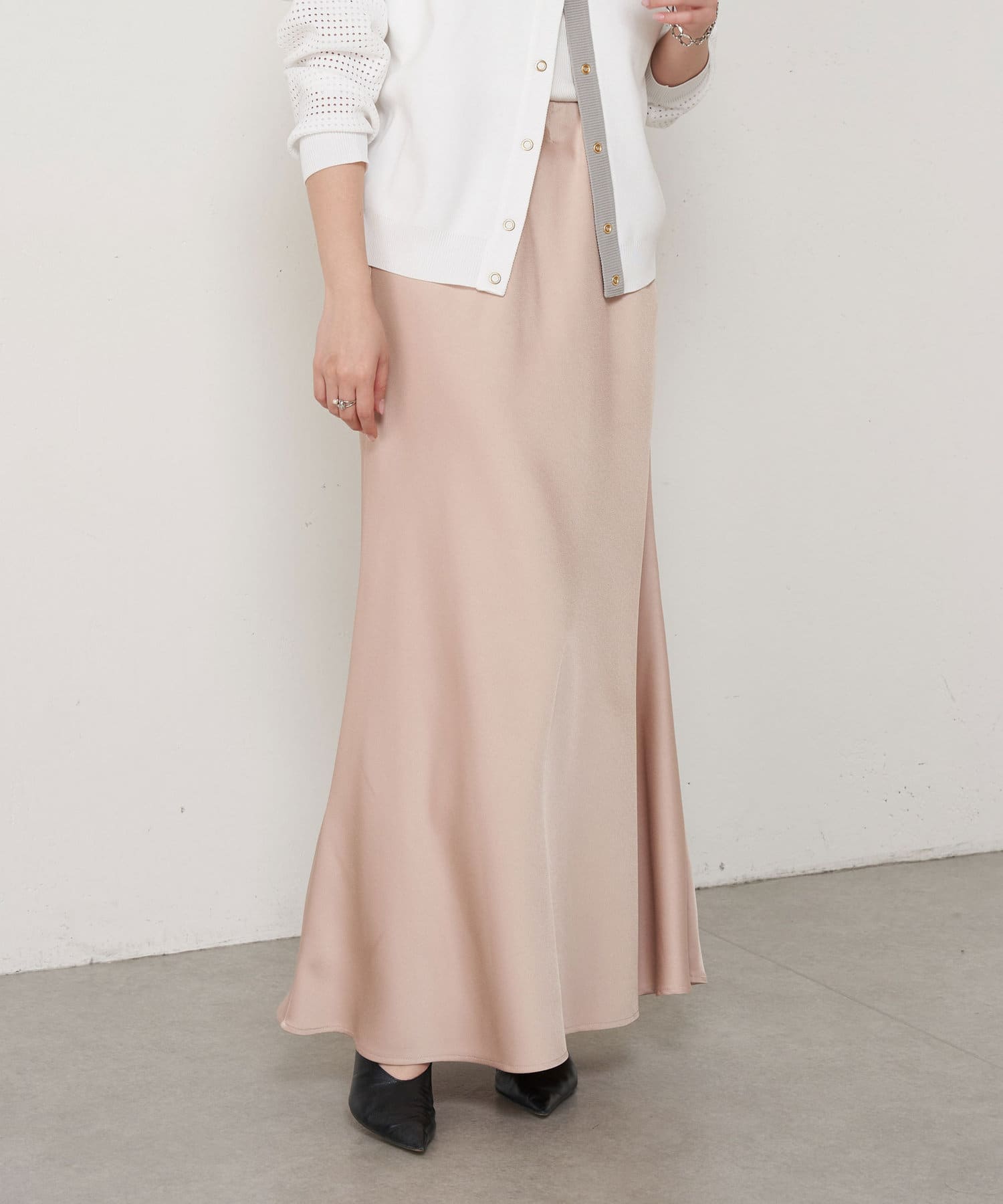 Jena　espace merveilleux(ジェナ　エスパスメルヴェイユ) 【新色登場】【-3キロ見え／褒められスカート】サテンロングスカート