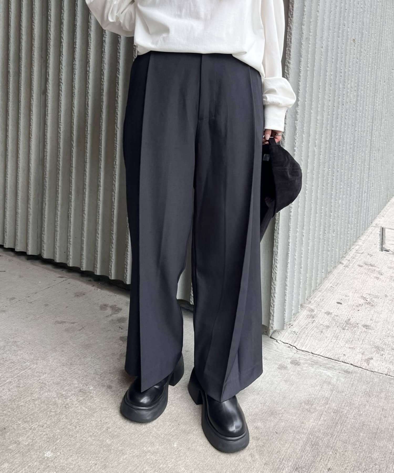 UNKNOWN ブラック スラックス M 細身サイズ】2タックスラックスパンツ | Chez toi(シェトワ