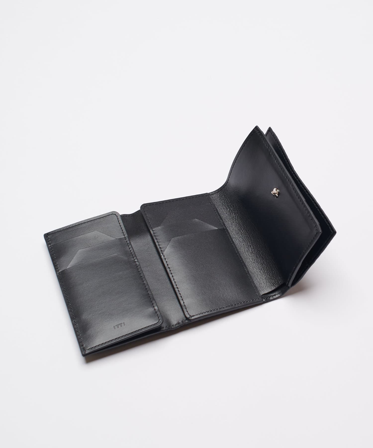 Lui's(ルイス) ITTI cristy trifold mid wlt diplo sky