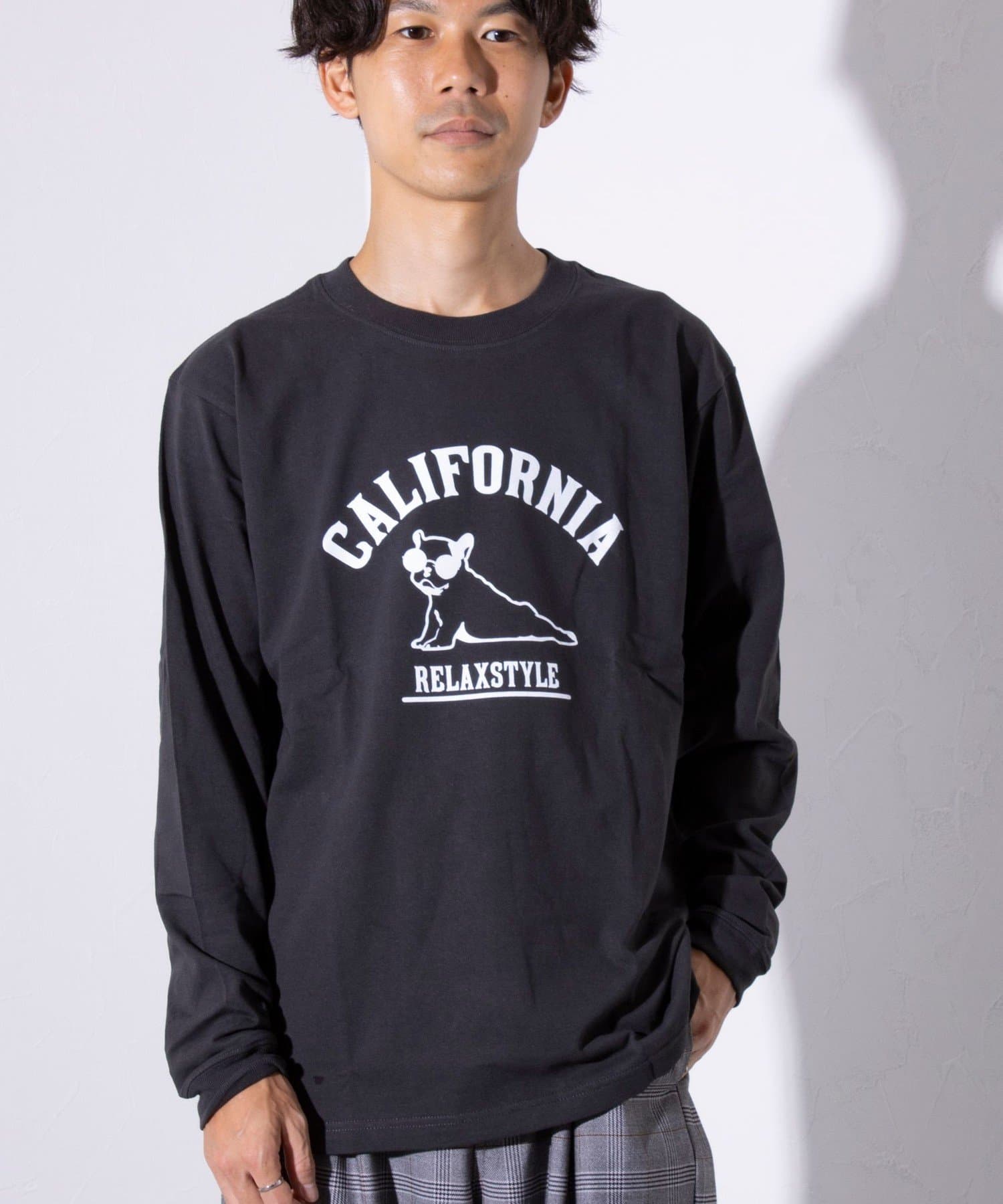 FREDY & GLOSTER(フレディ アンド グロスター) 【GLOSTER】ヨガ犬 クルーネック ロングスリーブ 長袖プリントTシャツ