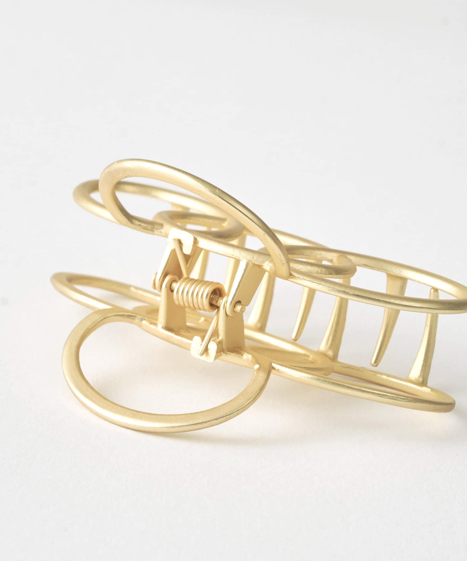 3COINS(スリーコインズ) 楕円モチーフメタルバンス