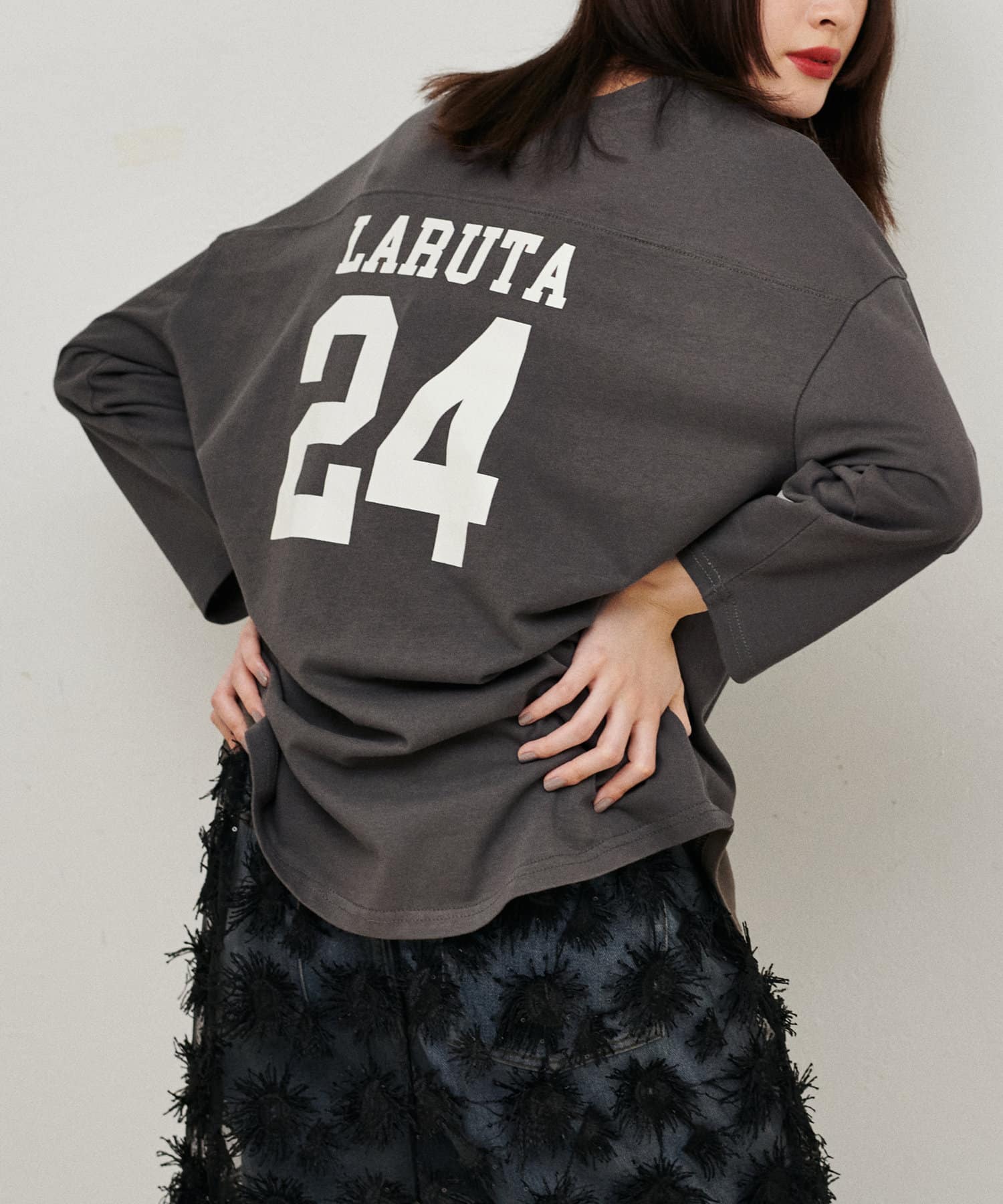 LARUTA(ラルータ) 七分袖2WAYロゴロンT（LARUTA24）