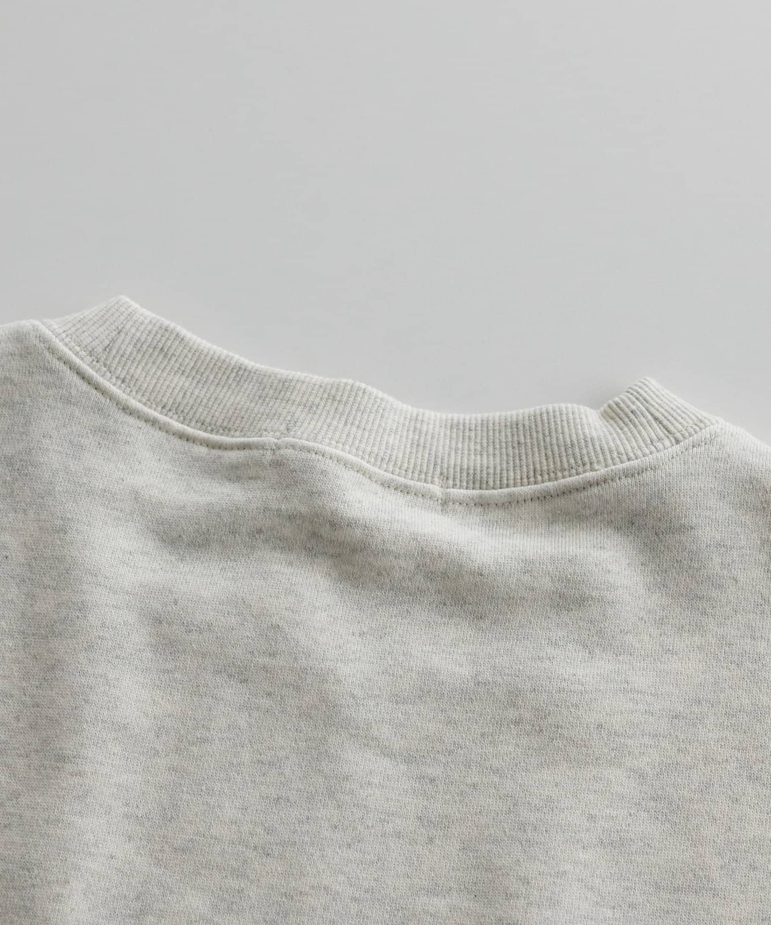 DISCOAT(ディスコート) 【新色追加/WEB限定】袖ロゴ刺繍ショートスウェット