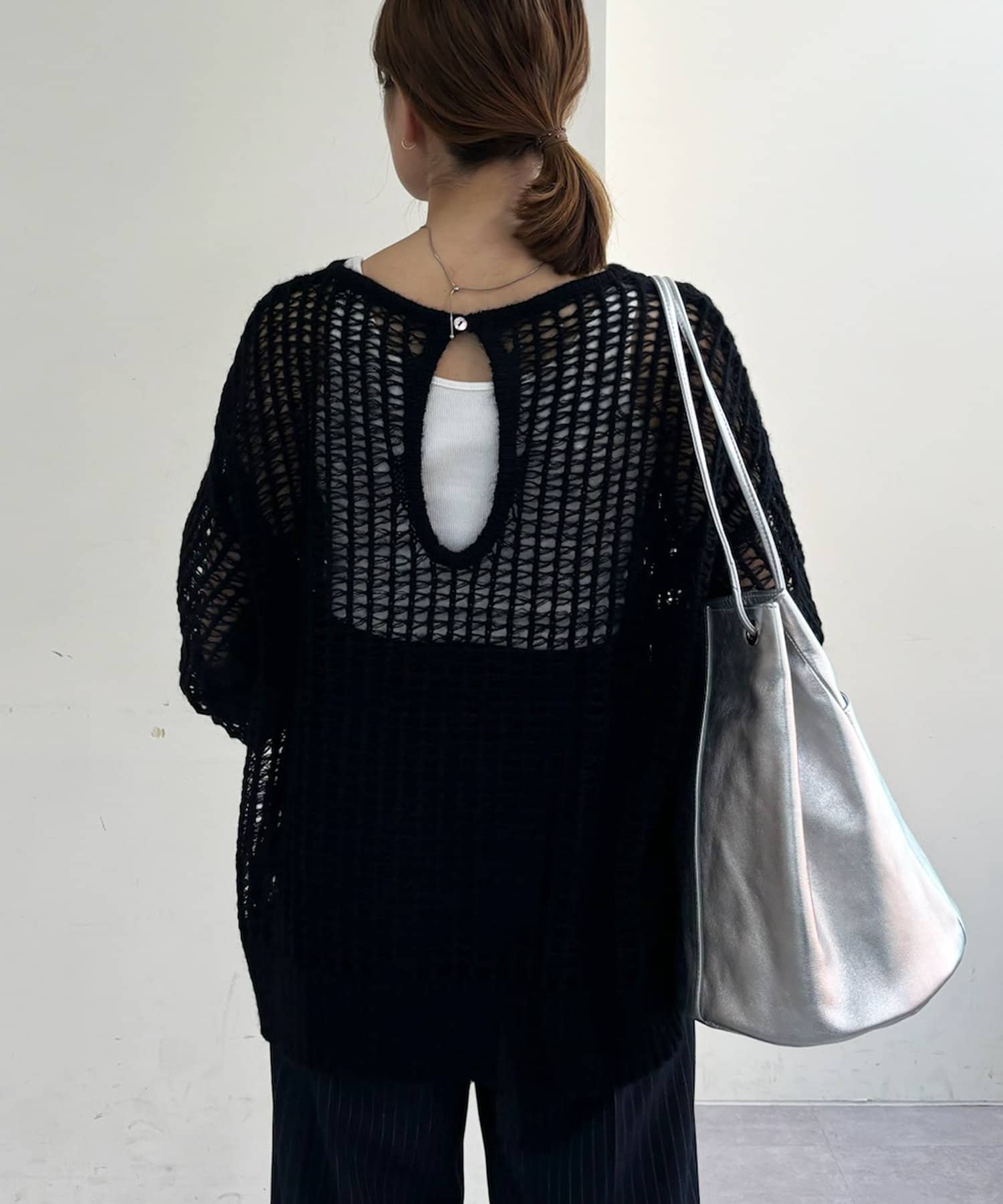 OUTLET(アウトレット) 【SHENERY】透かし編みバックオープンニット