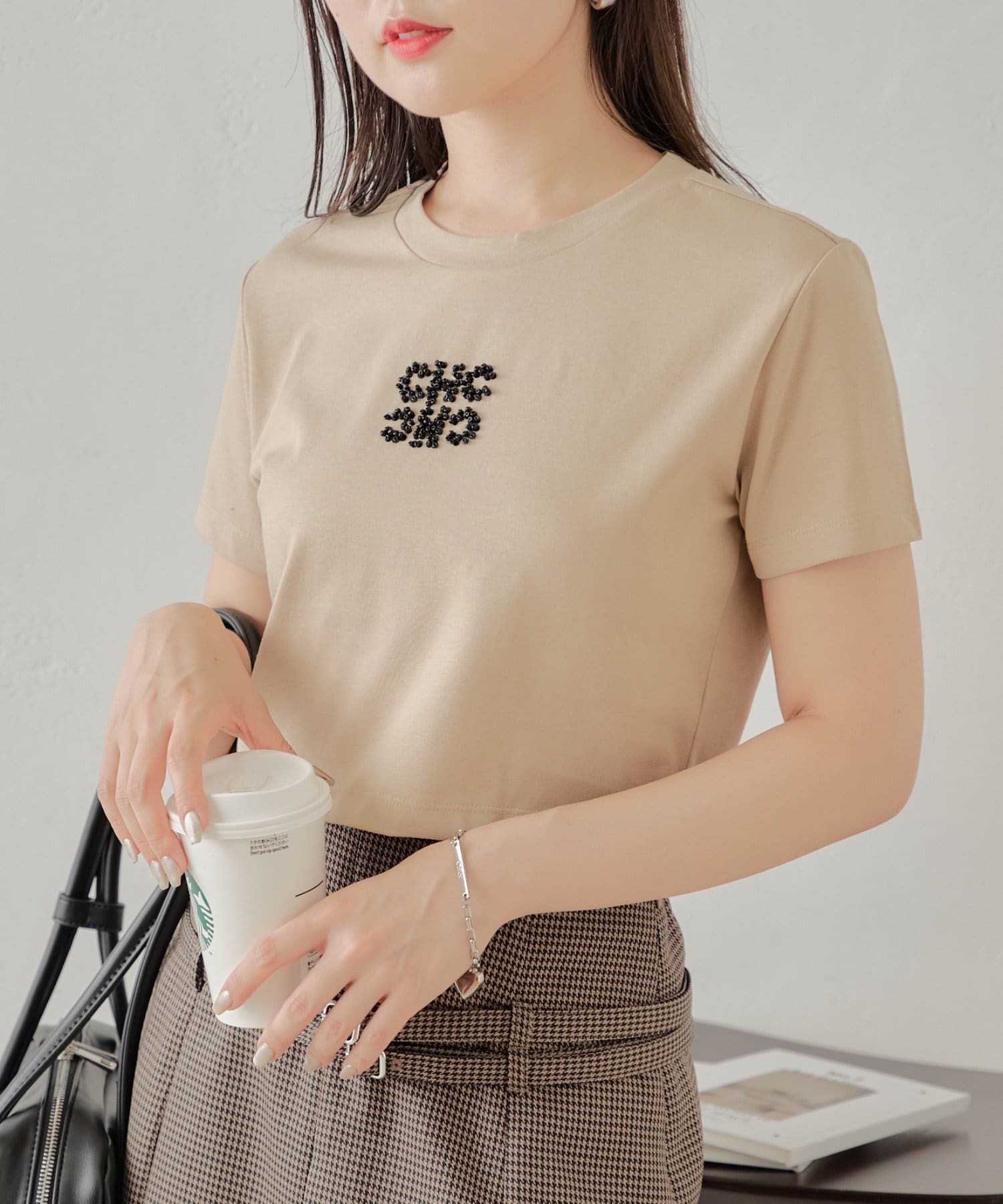OUTLET(アウトレット) 【Chico】ビーズロゴ入り刺繍チビT