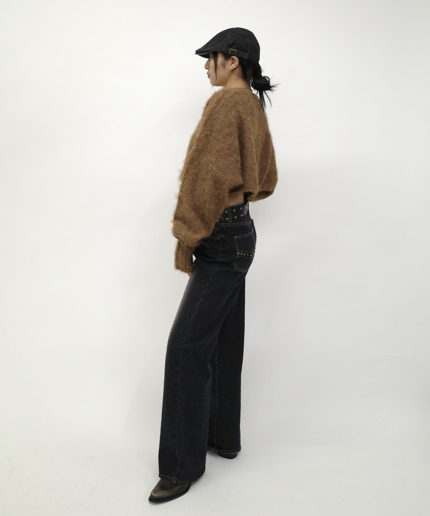 moe出品 WEB限定】モヘアライクVニット | WHO'S WHO gallery(フーズフー