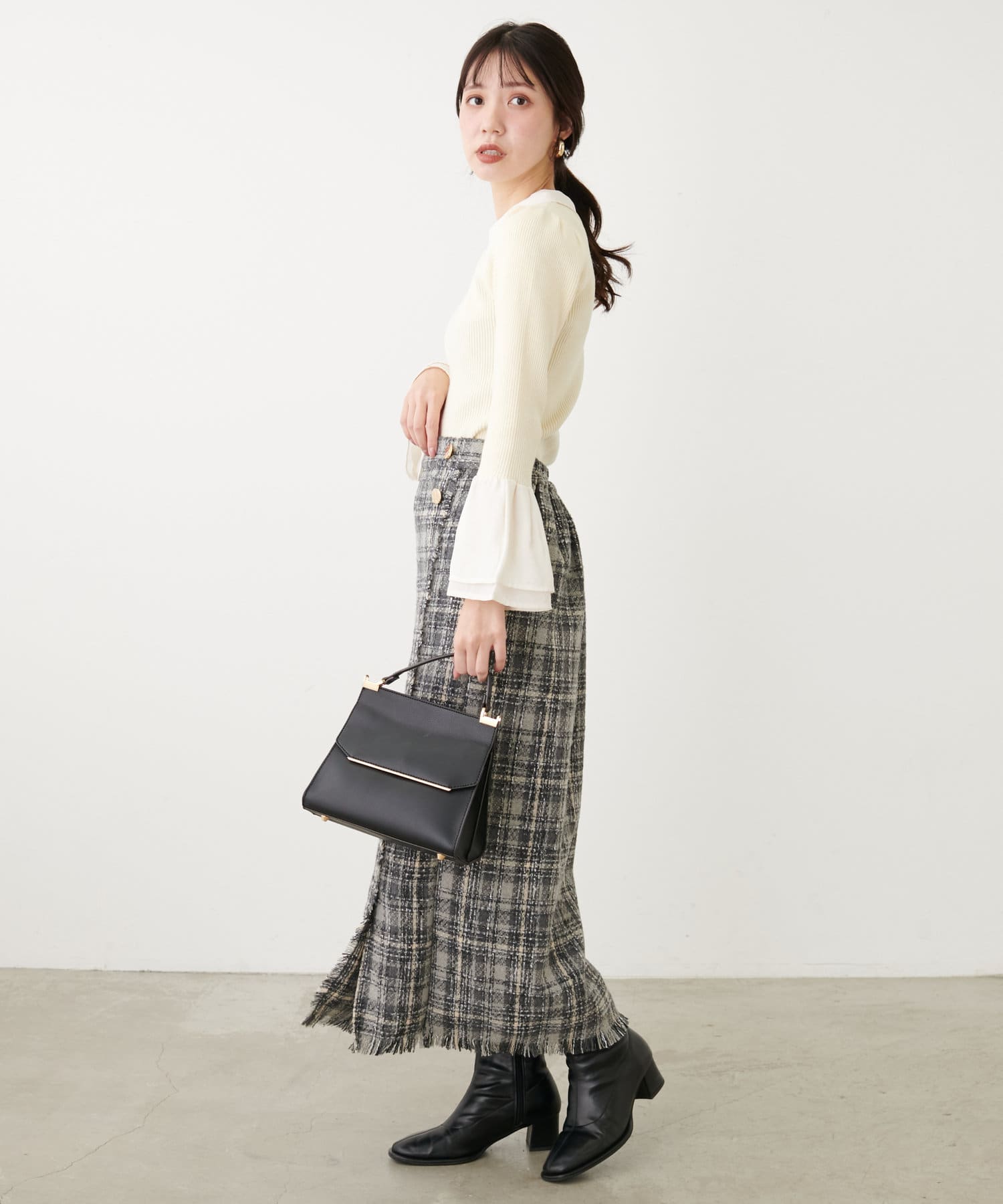 専用♡フランスからお取寄せ 翡翠グリーンの綺麗色レース装飾ニット