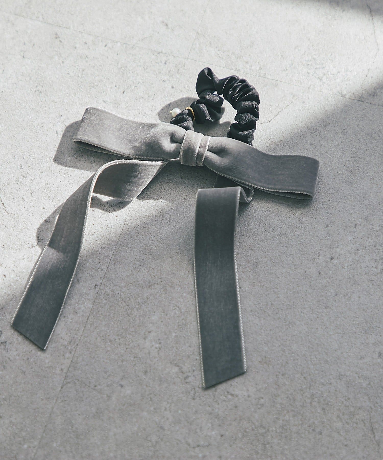 La boutique BonBon(ラブティックボンボン) 【新色追加！・お上品リボン】ベルベットヘアゴム