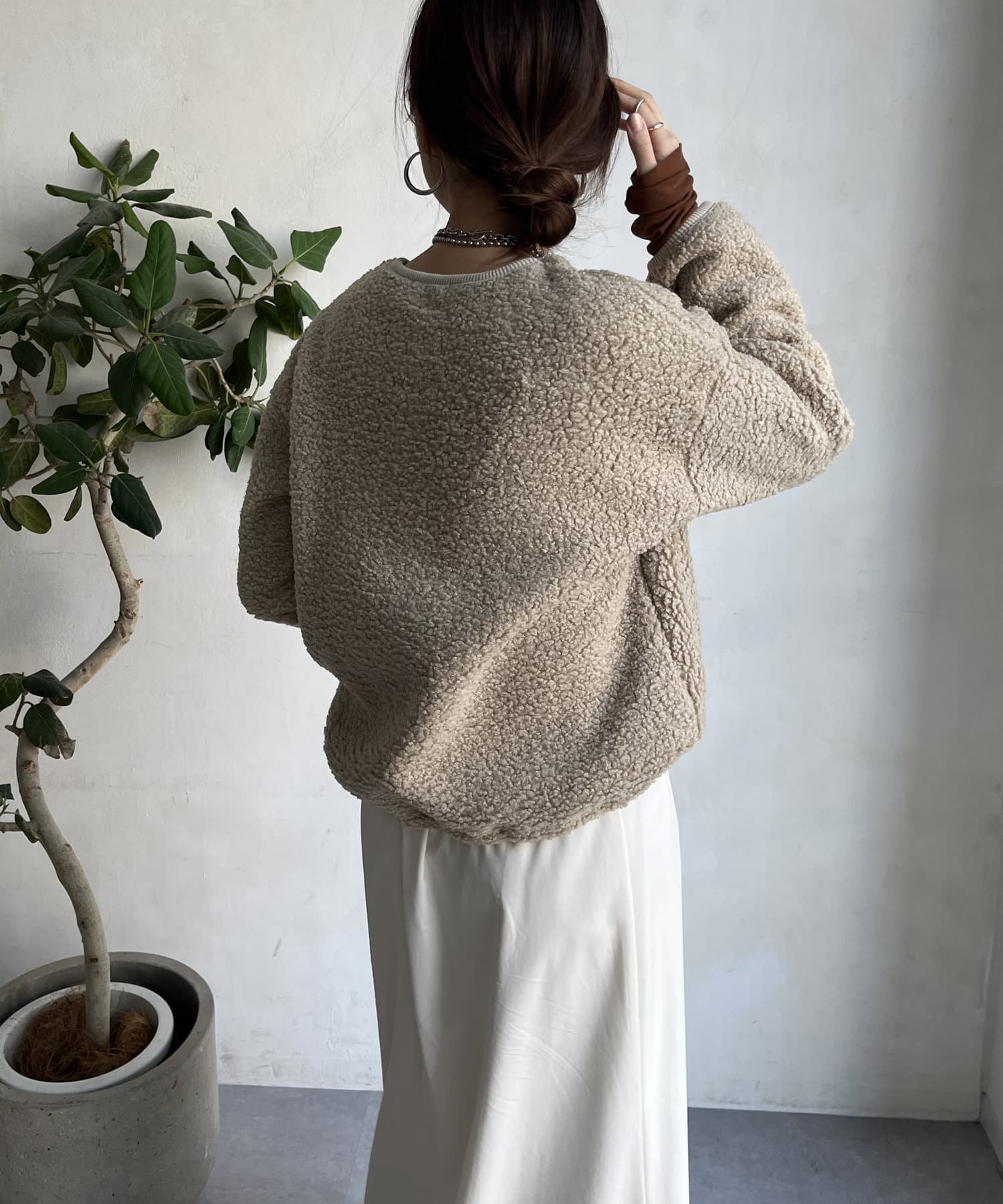 DOUDOU(ドゥドゥ) 【WEB限定】ボアロゴトップス