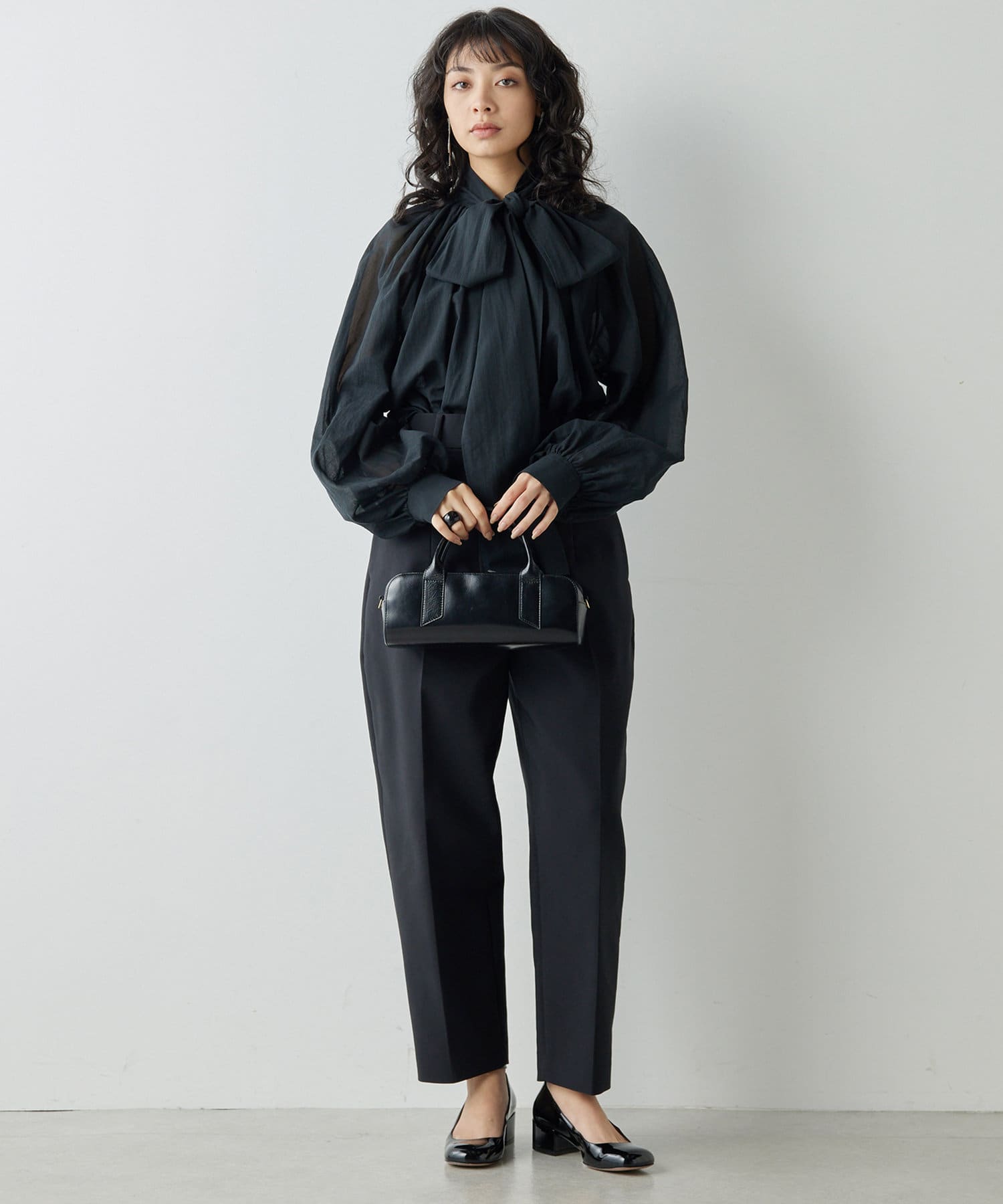 Whim Gazette(ウィム ガゼット)のラインカーブDENIM通販 | 集英社HAPPY PLUS STORE