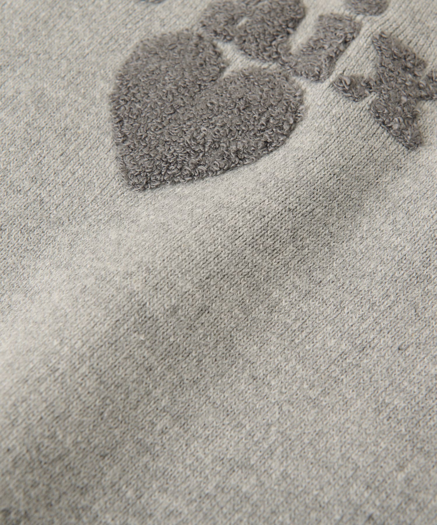 RIVE DROITE(リヴドロワ) 【キャッチーなロゴがポイント】パイル刺繍ニット