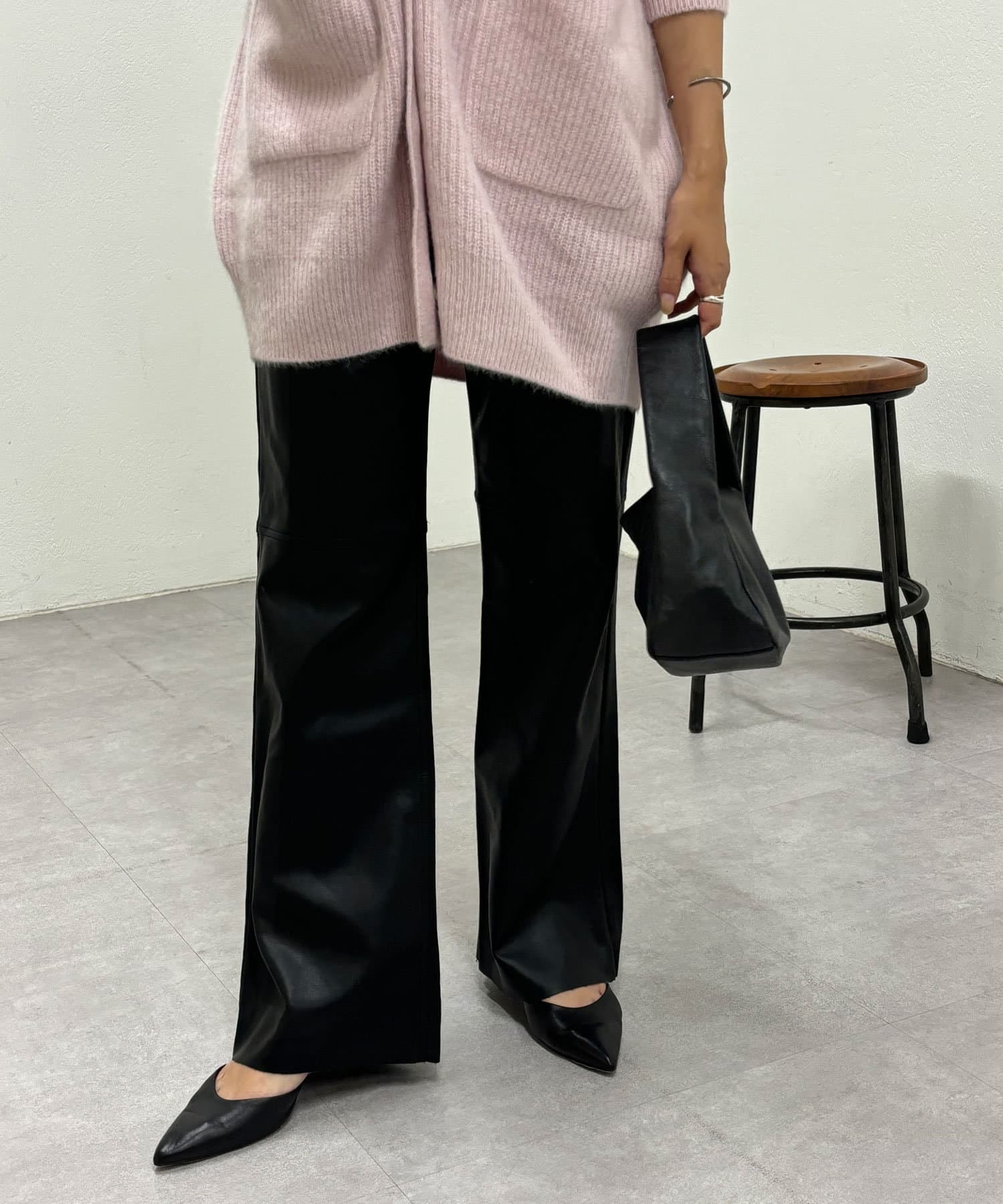 OUTLET(アウトレット) 【SHENERY】ストレートレザーパンツ