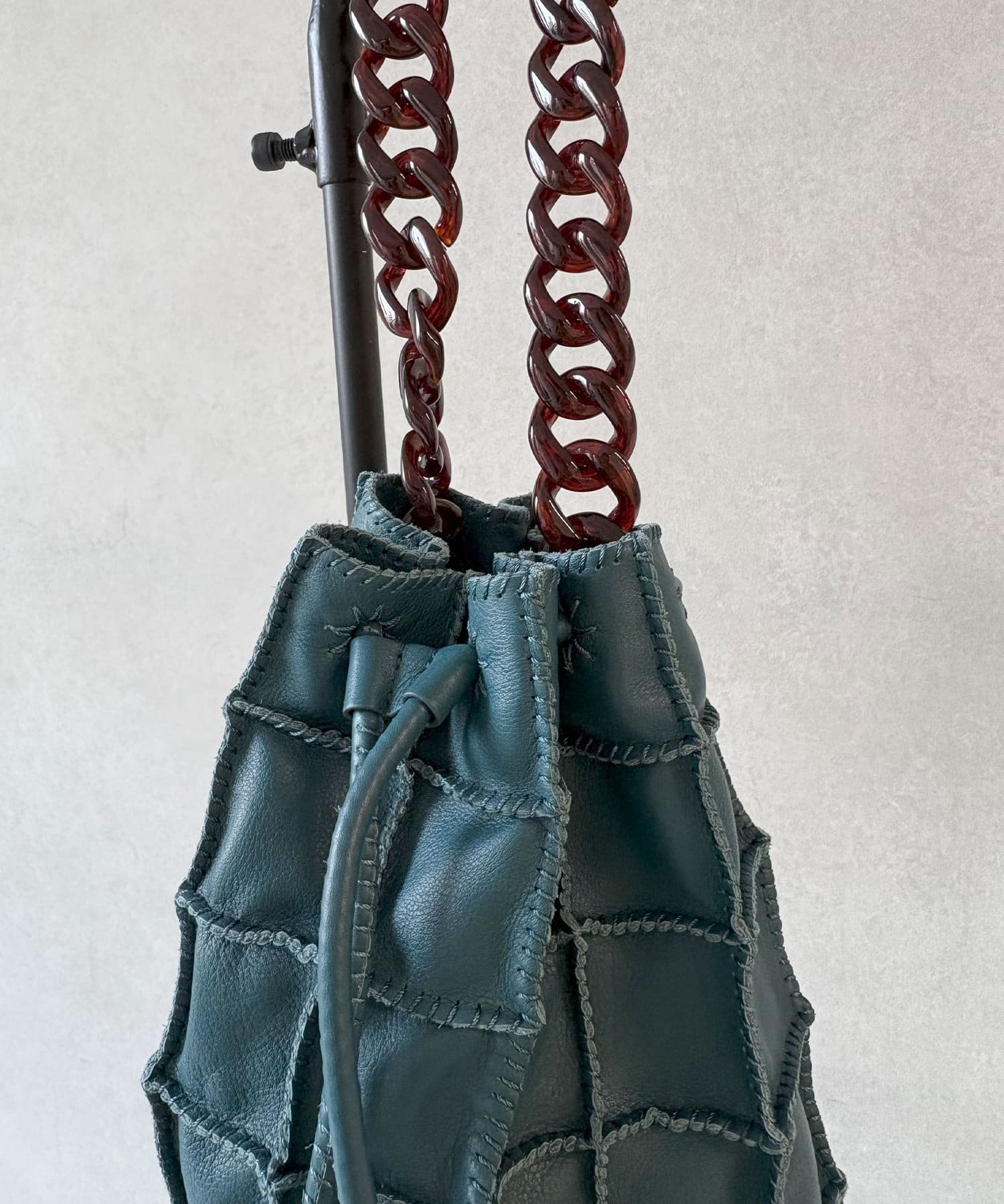 美品　JAMIN PUECH ハート型ビーズパーティーバッグ リーフパターンビーズ刺繍ハードパーティークラッチバッグ