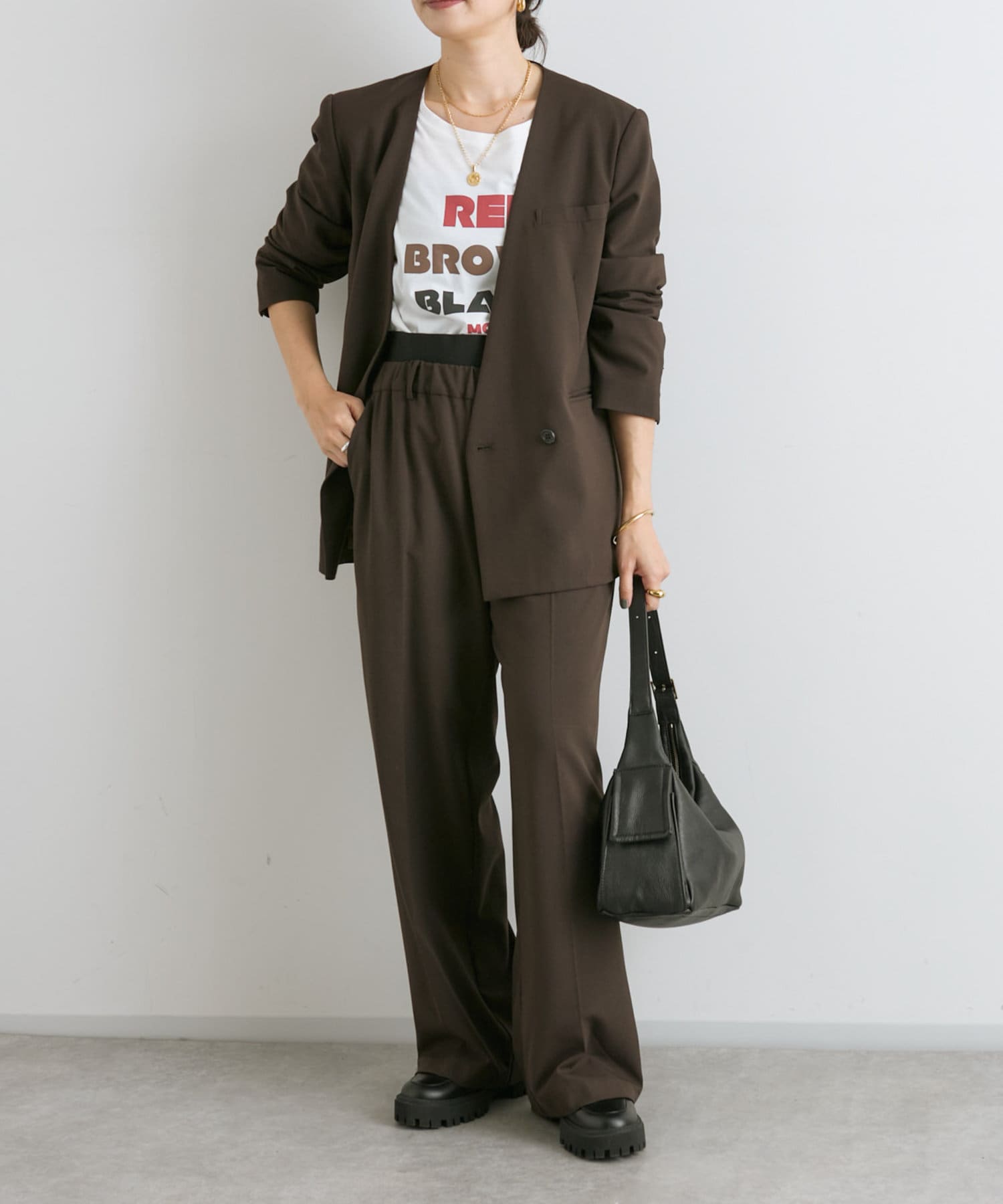 新品　リヴドロワ　【MONN.:.(モン)】　Vネックジャケット RIVE DROITE】【MONN.:.(モン)】Vネックジャケット | OUTLET