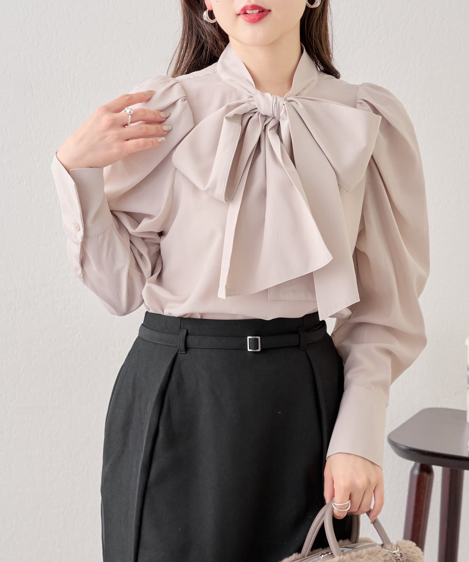 OUTLET(アウトレット) 【Chico】ビッグリボンパワショルブラウス